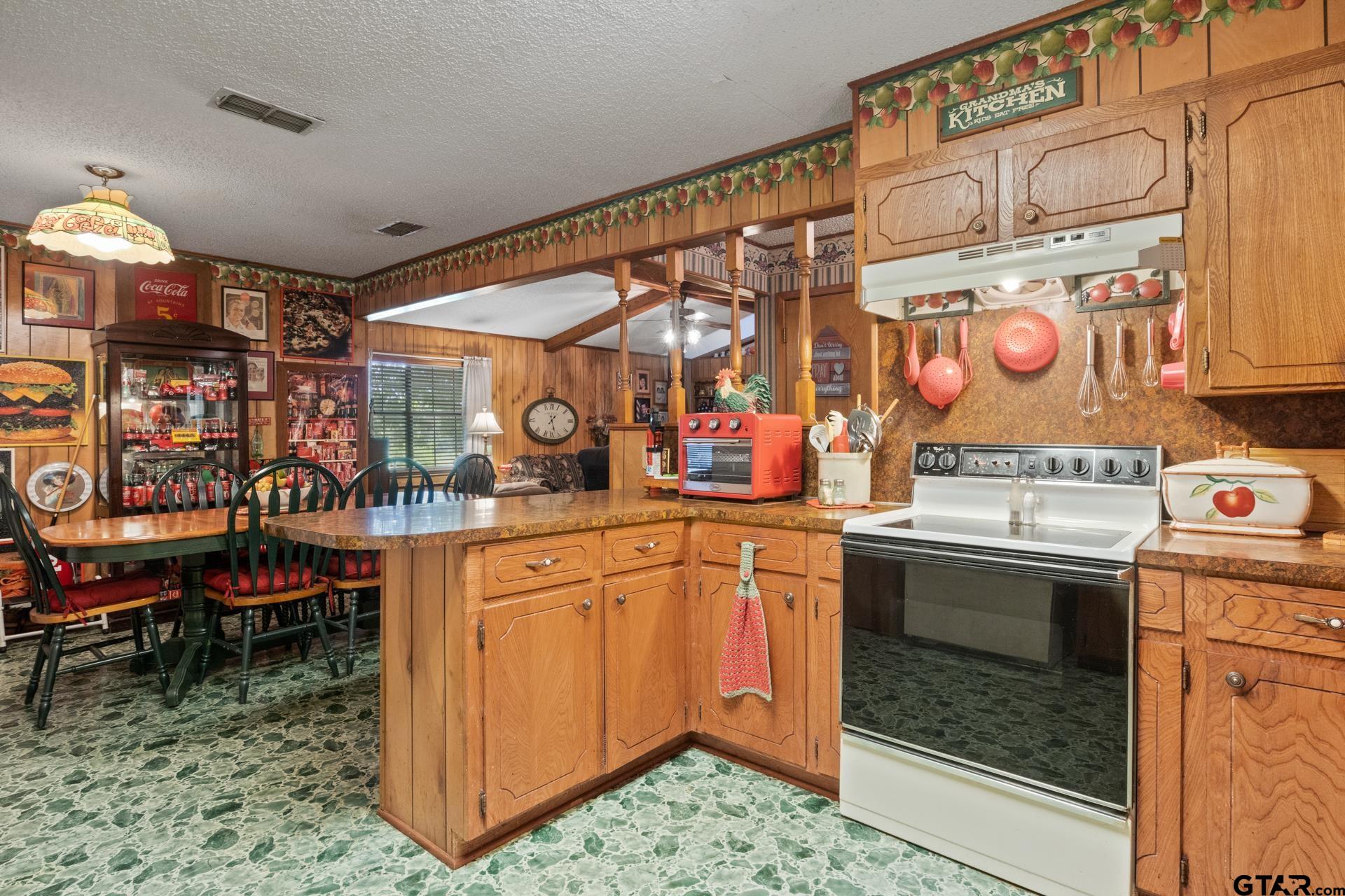 387 County Road 2675