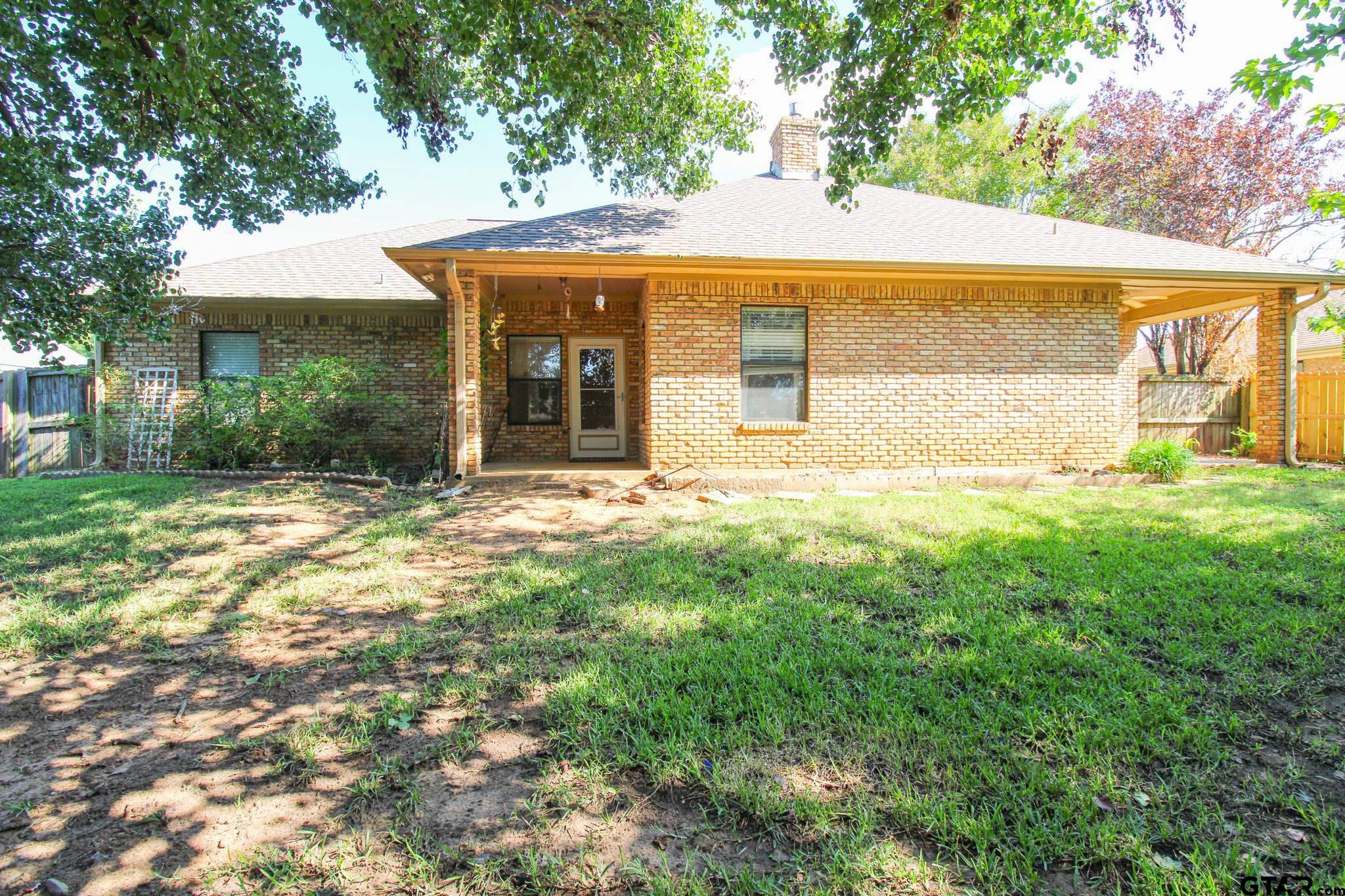 607 Mustang Dr
