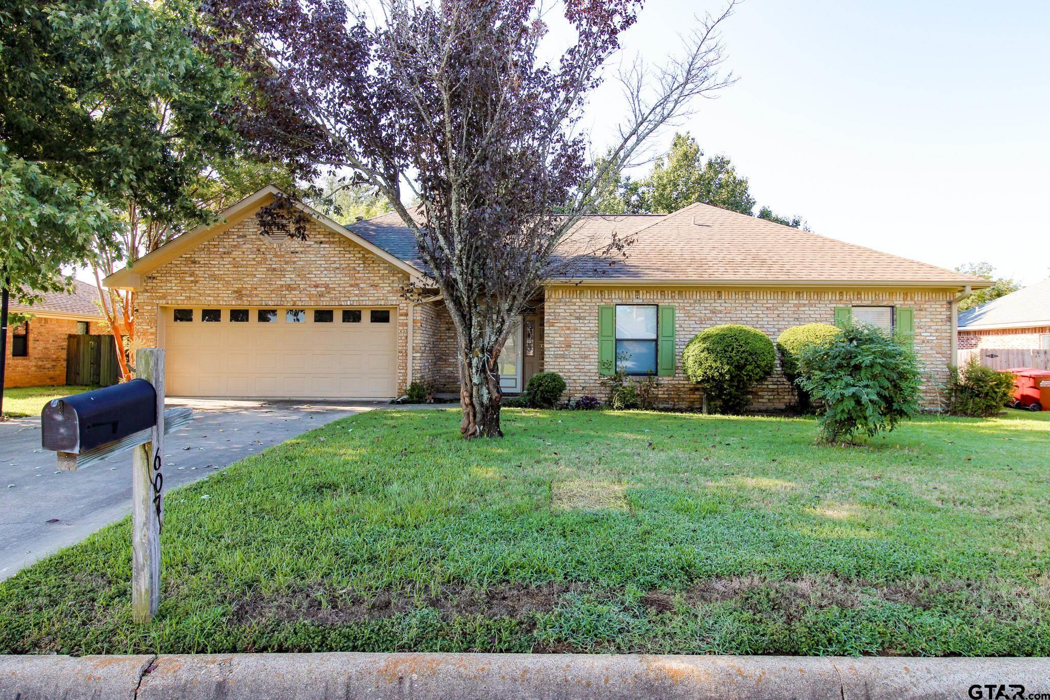 607 Mustang Dr