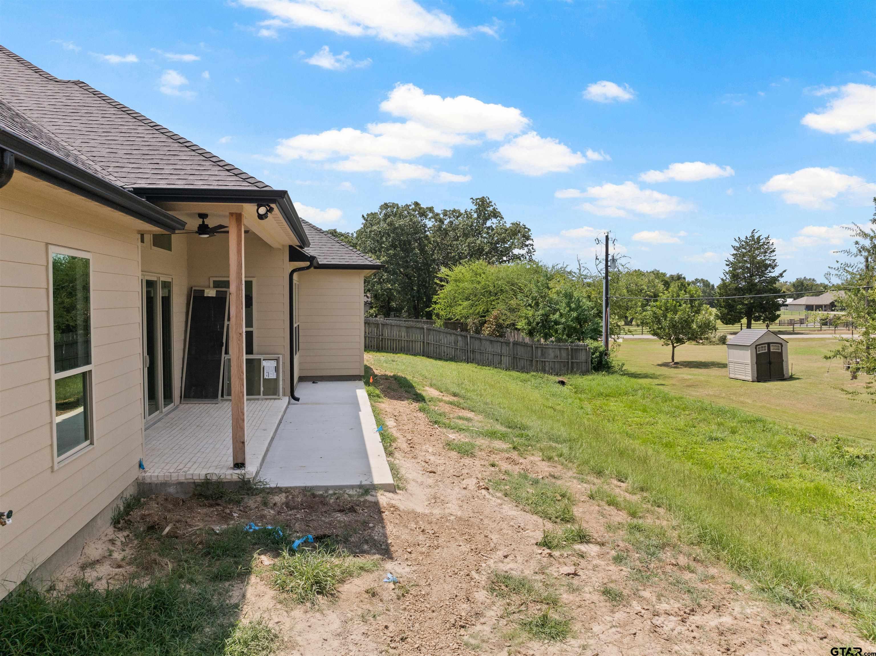 2705 Stone Briar