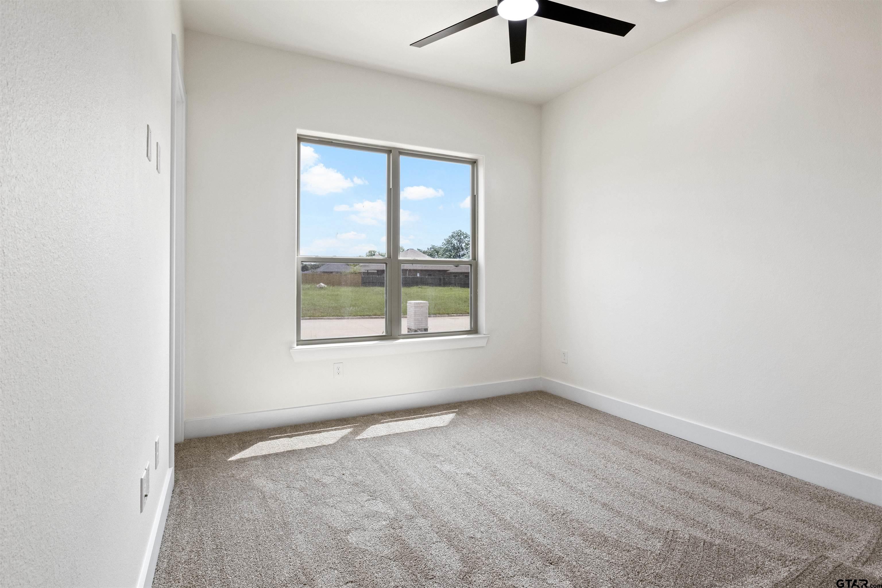 2705 Stone Briar