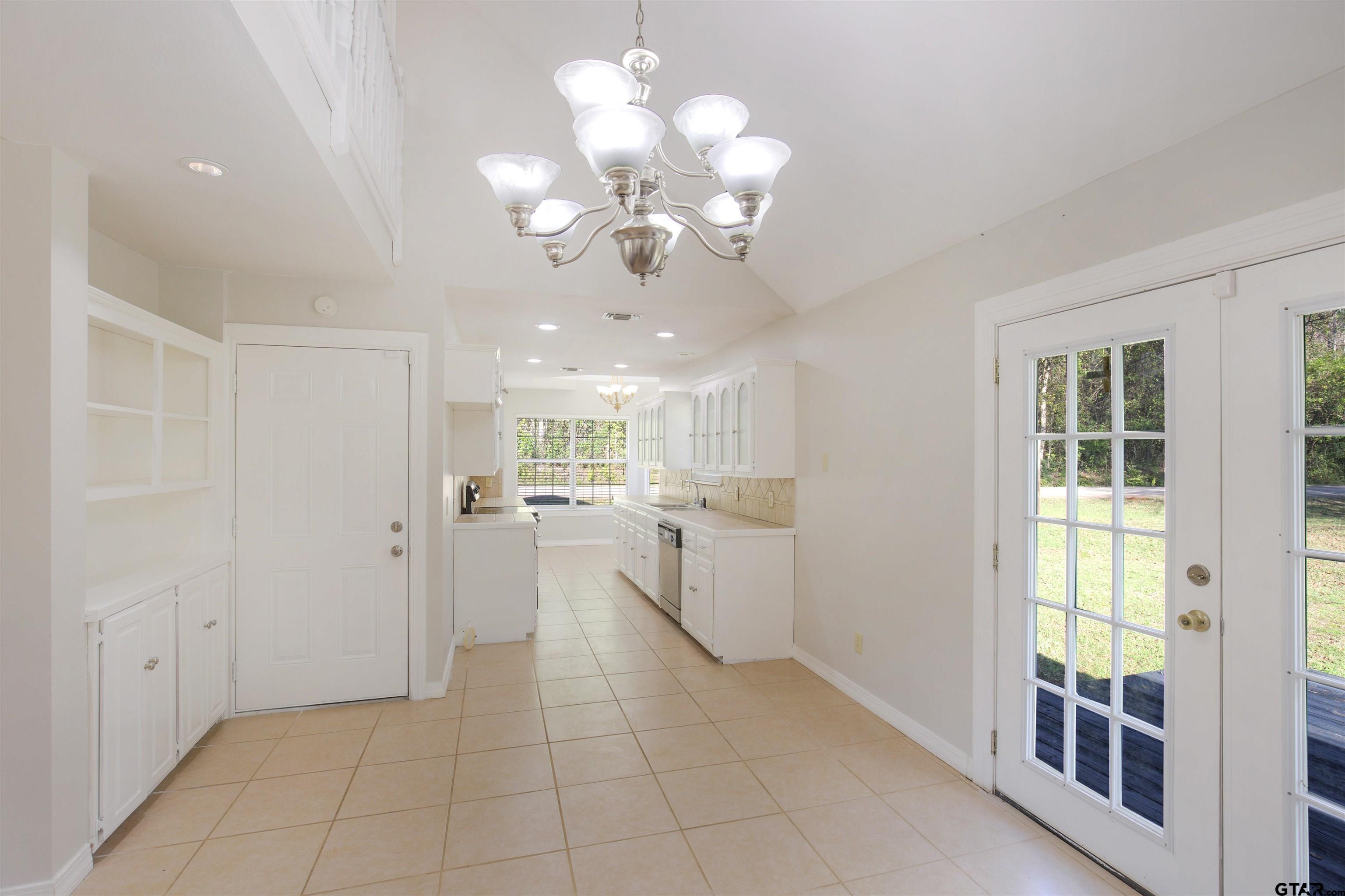 118 E G McMillan Way