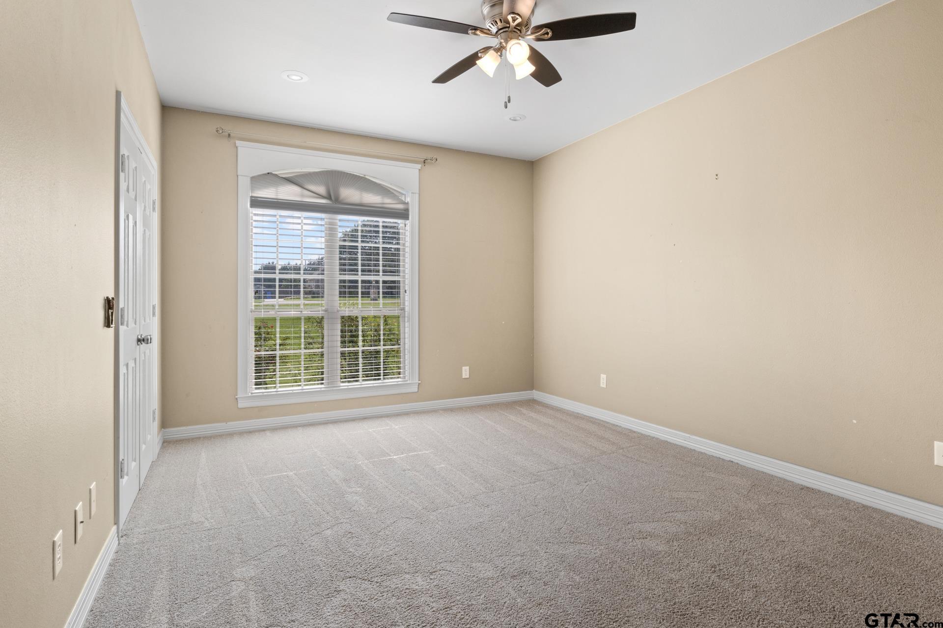 299 Private Road 54166