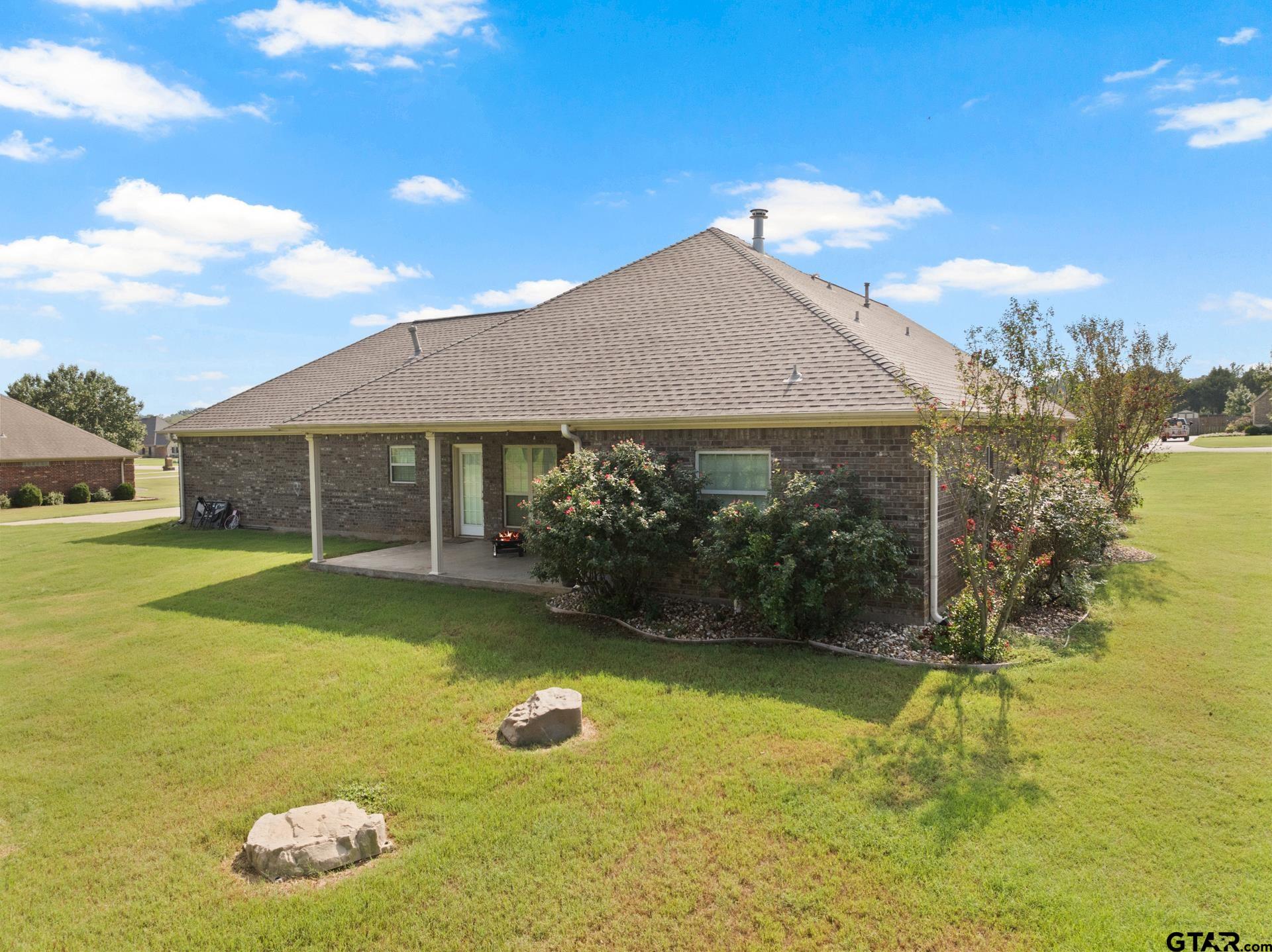 299 Private Road 54166