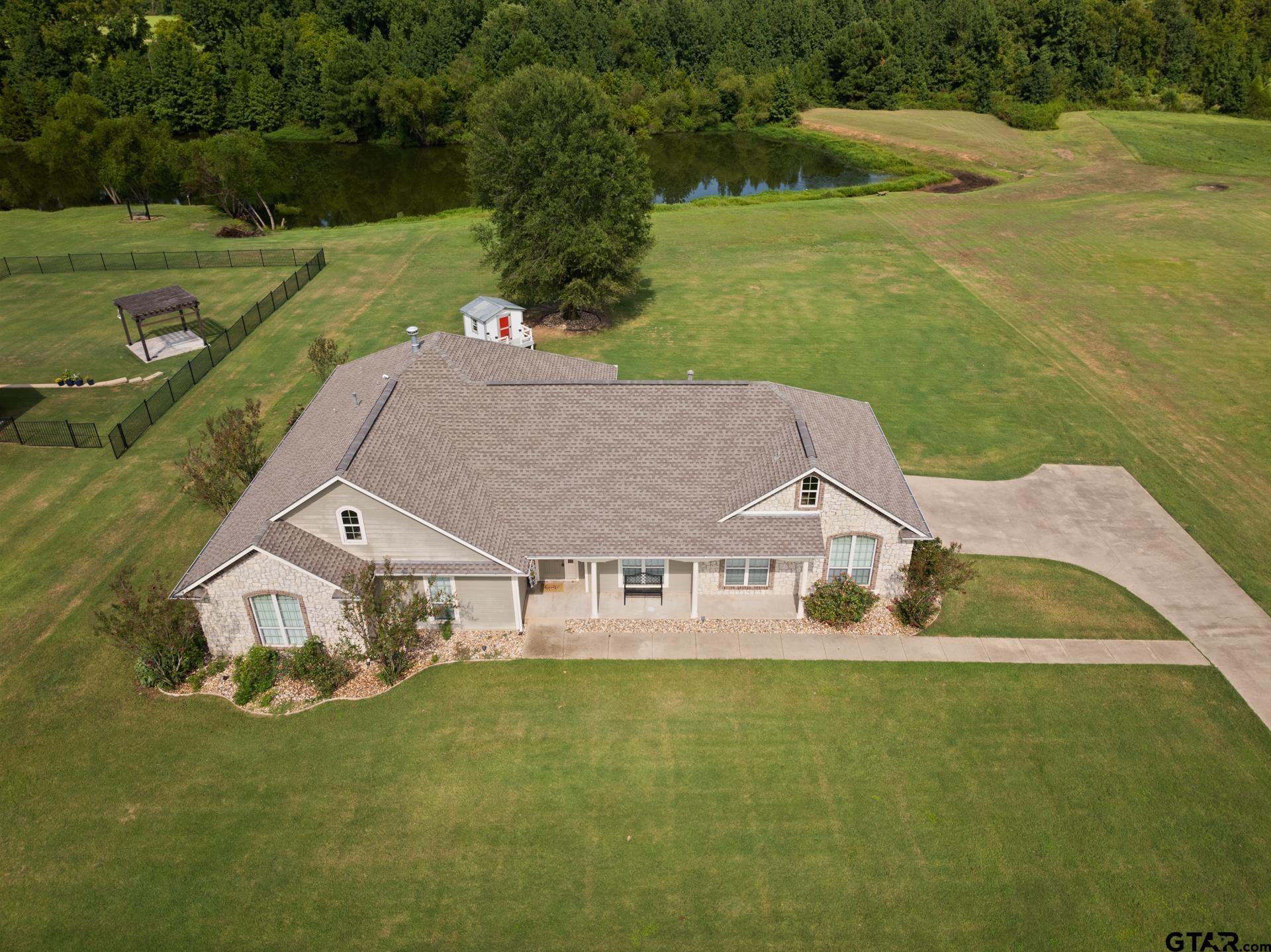 299 Private Road 54166