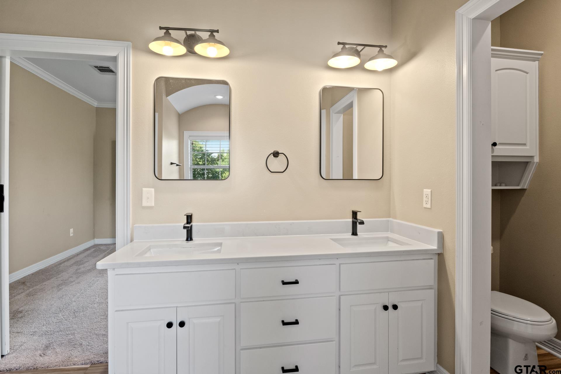 299 Private Road 54166