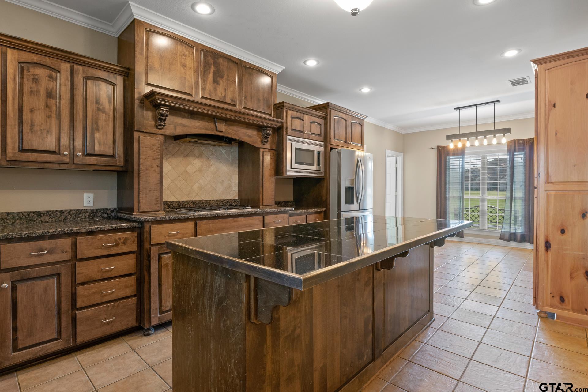 299 Private Road 54166