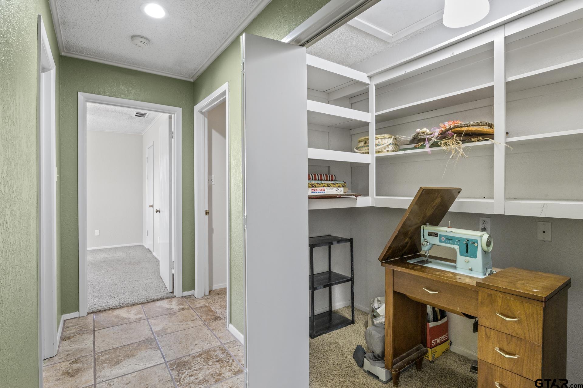 34 Nevills Rd
