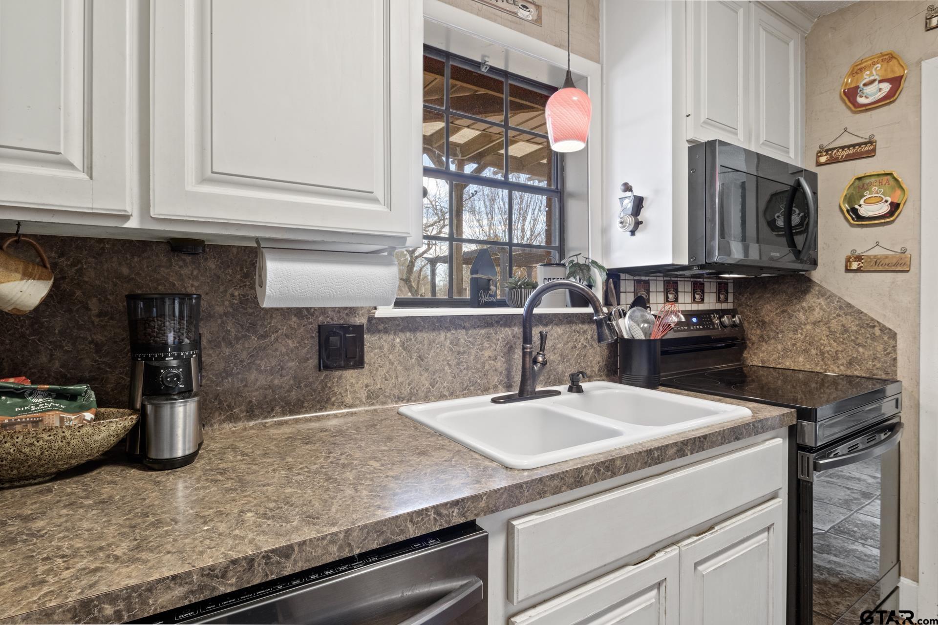 34 Nevills Rd