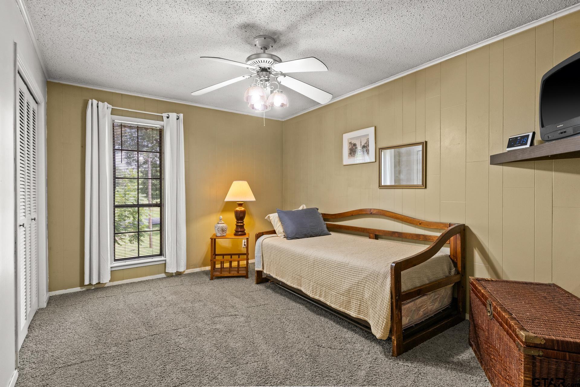 34 Nevills Rd