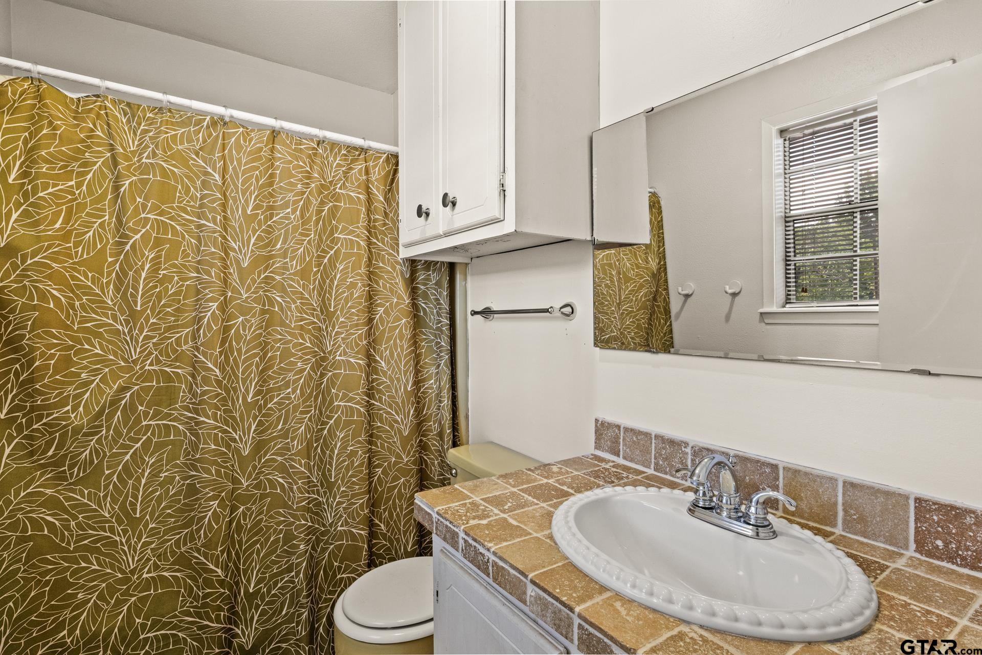 34 Nevills Rd