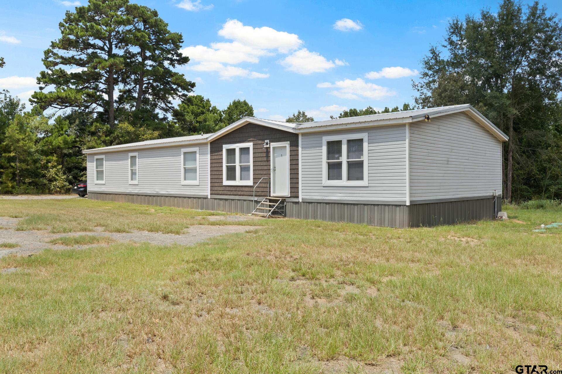 5659 FM 1735