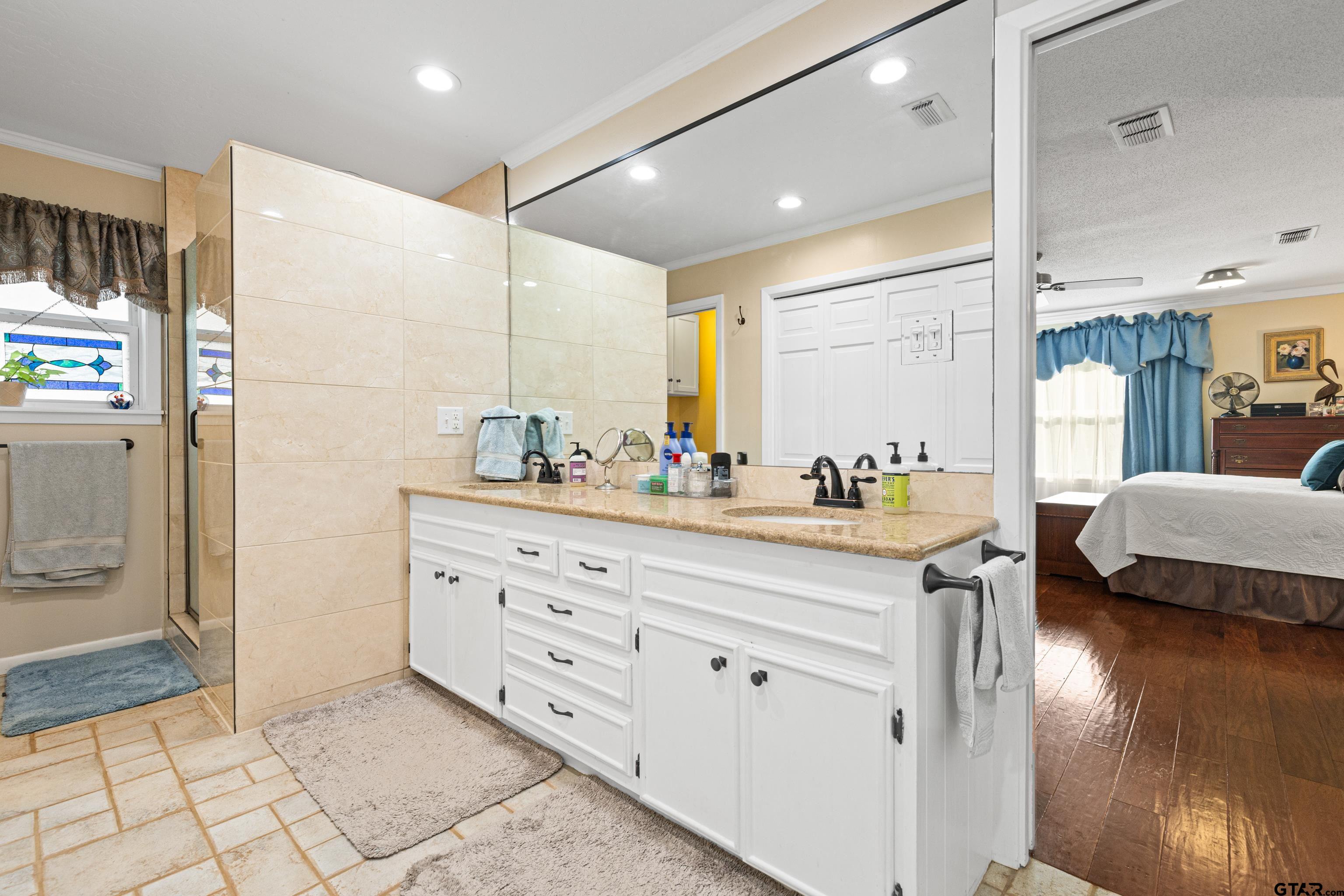 125 Private Road 3180