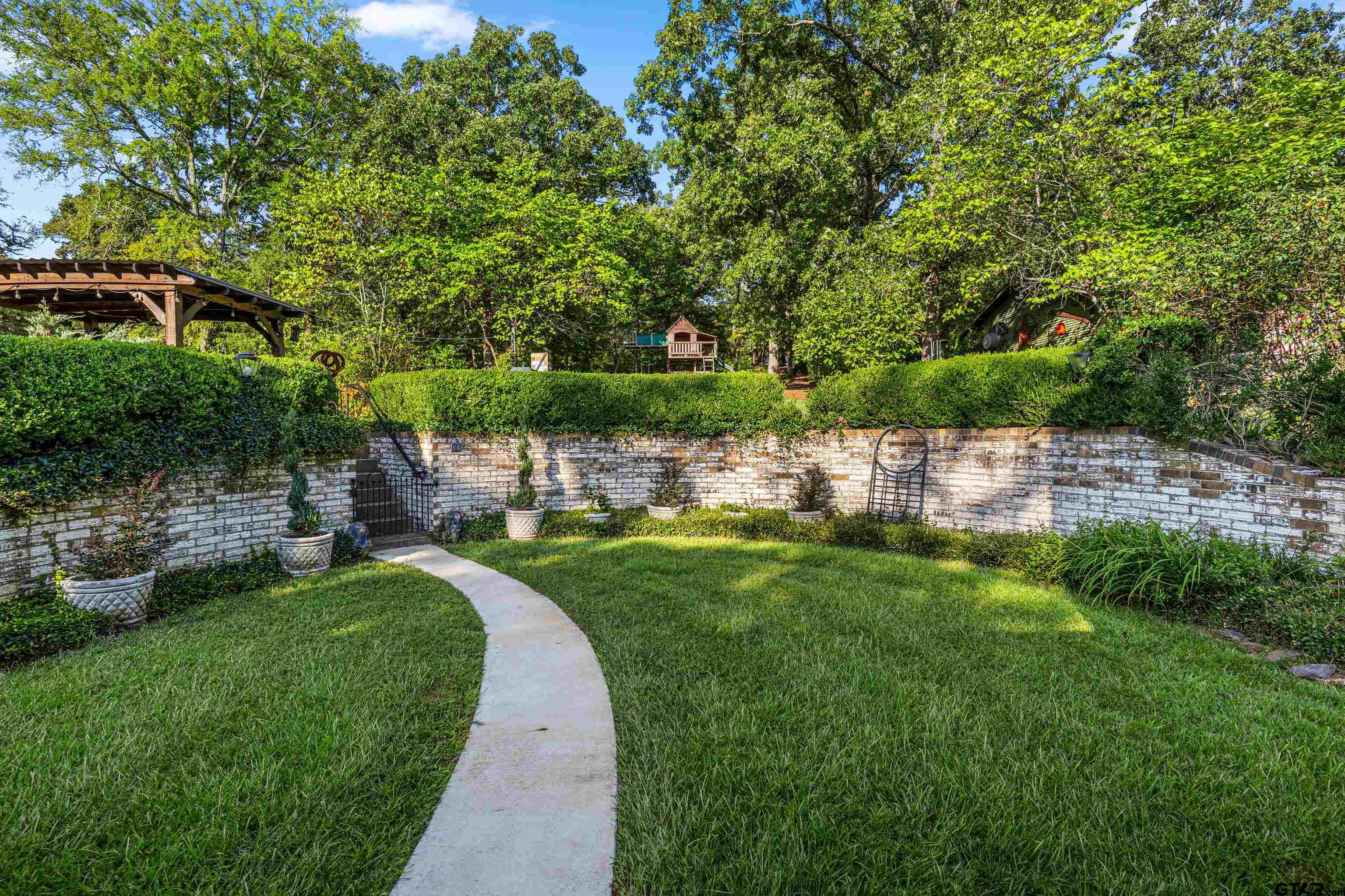 125 Private Road 3180