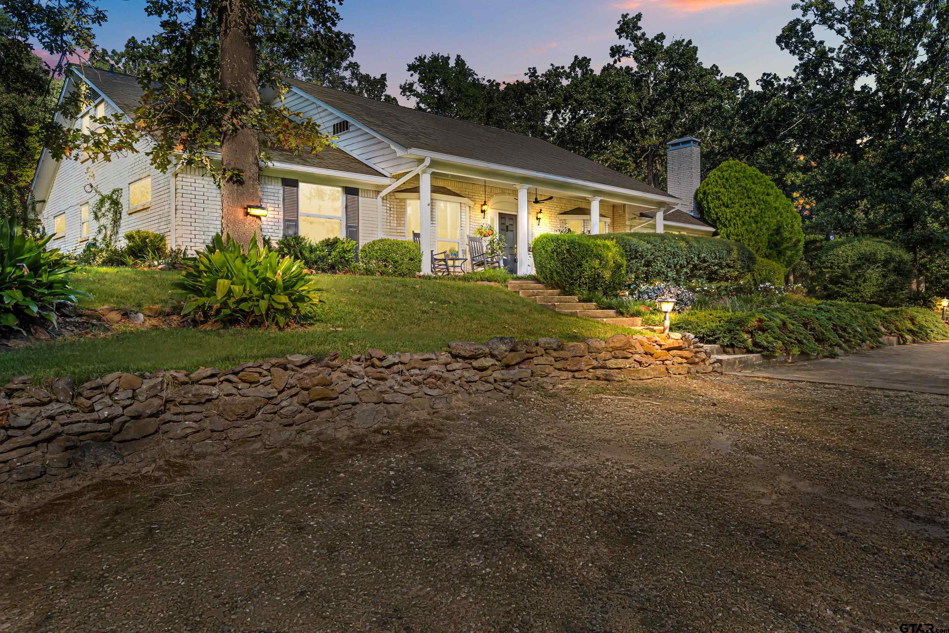 125 Private Road 3180