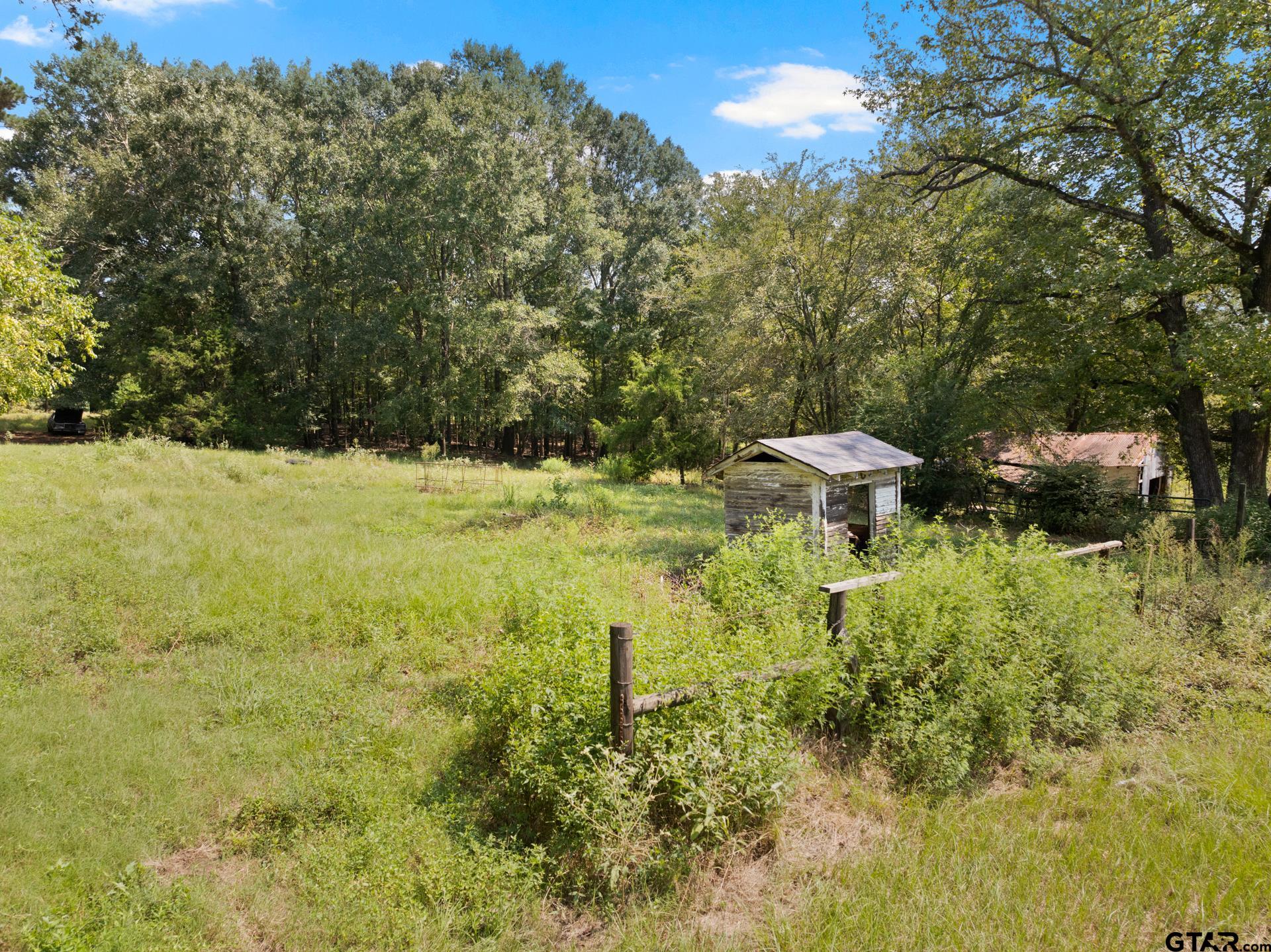 3926 Pignut Rd