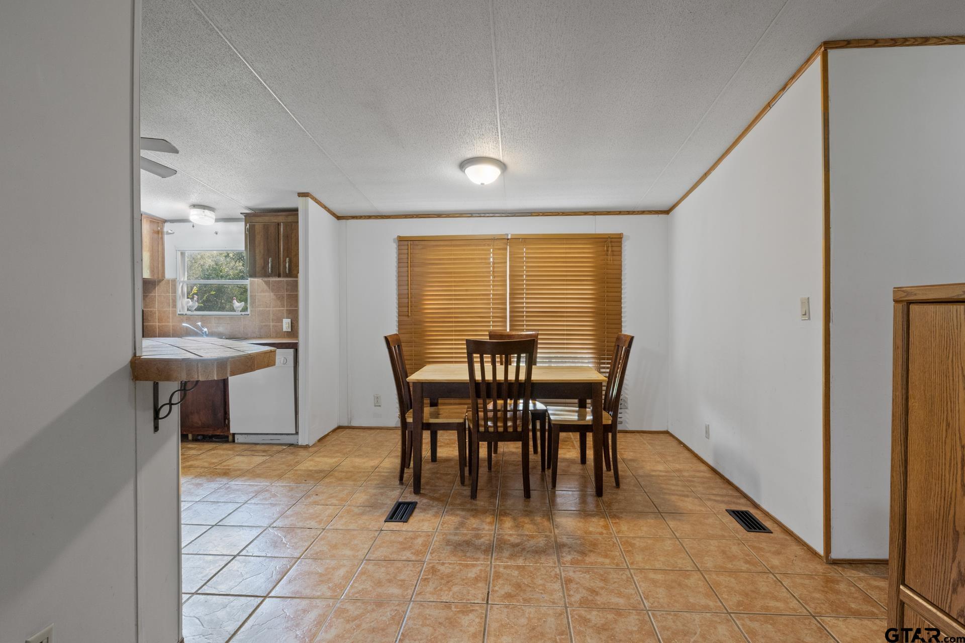 3926 Pignut Rd