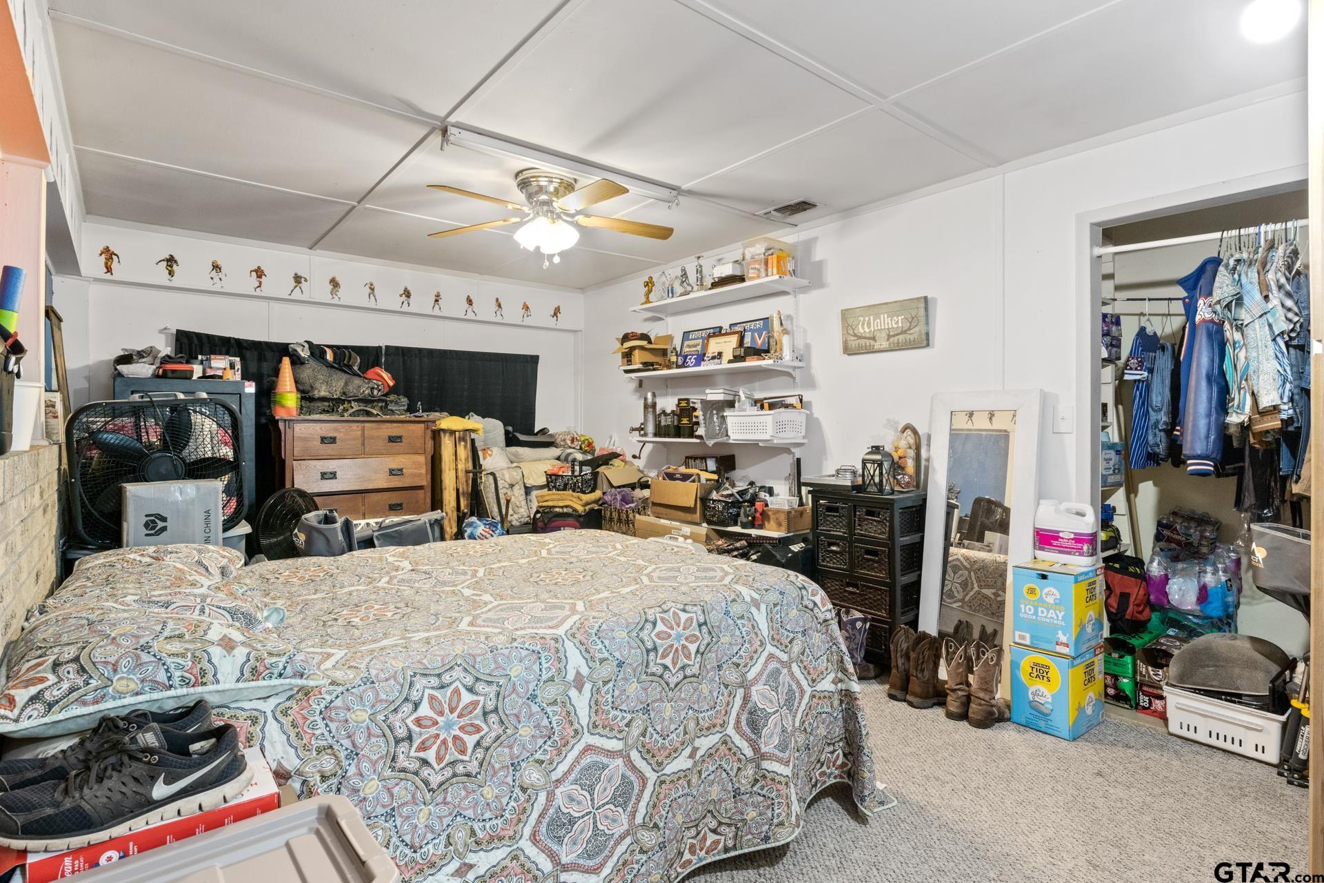 1200 Donna St