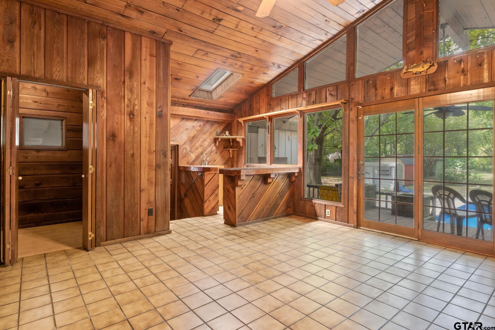 508 W 12th