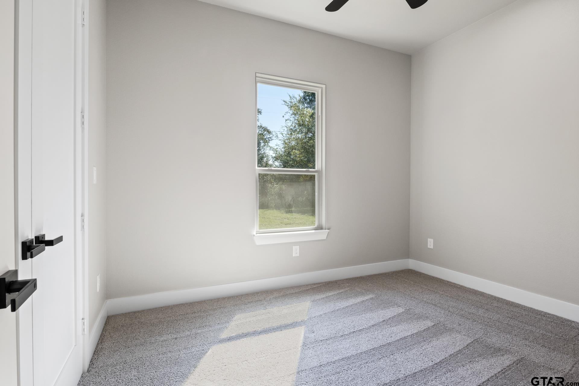 2732 Stone Hedge
