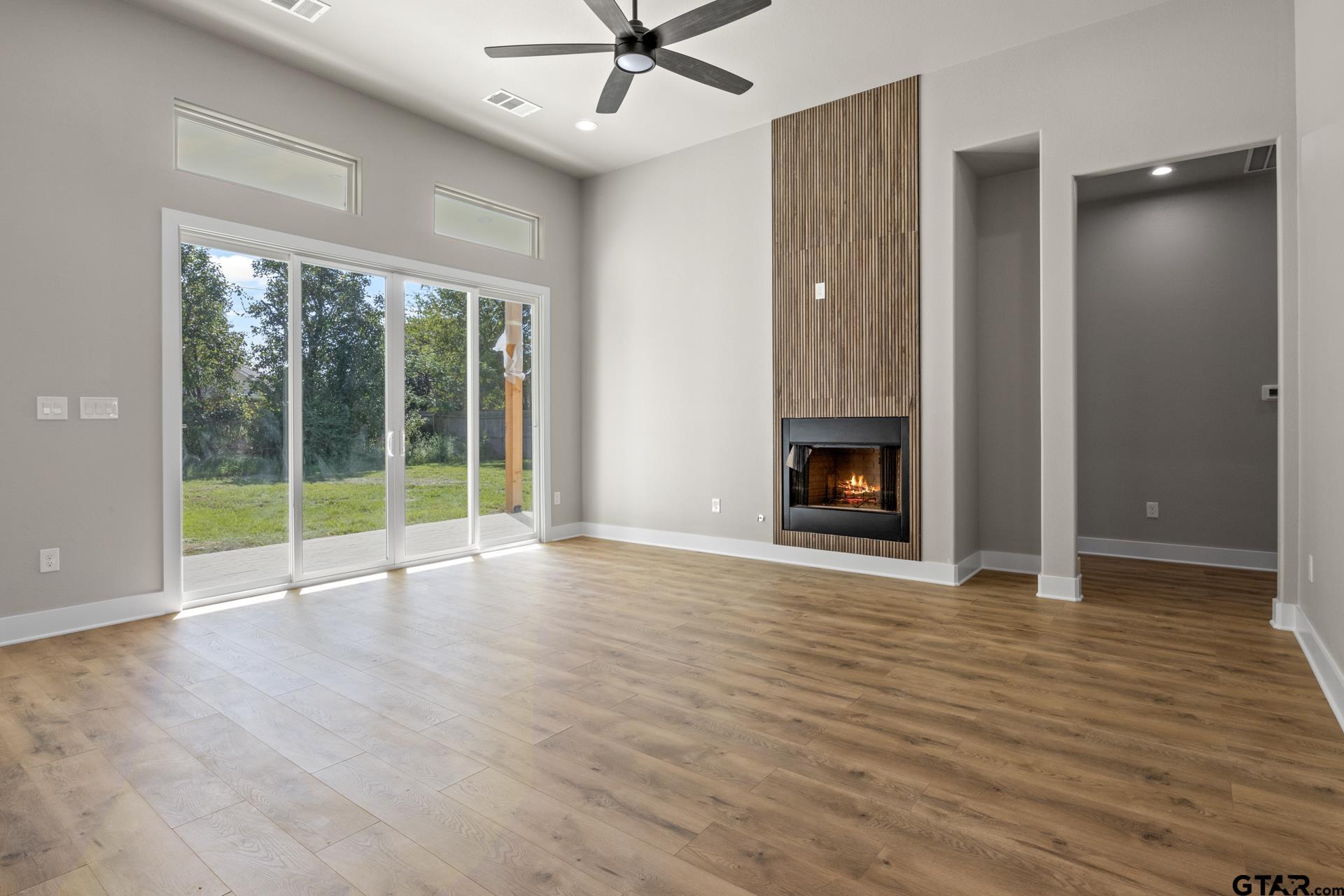 2732 Stone Hedge