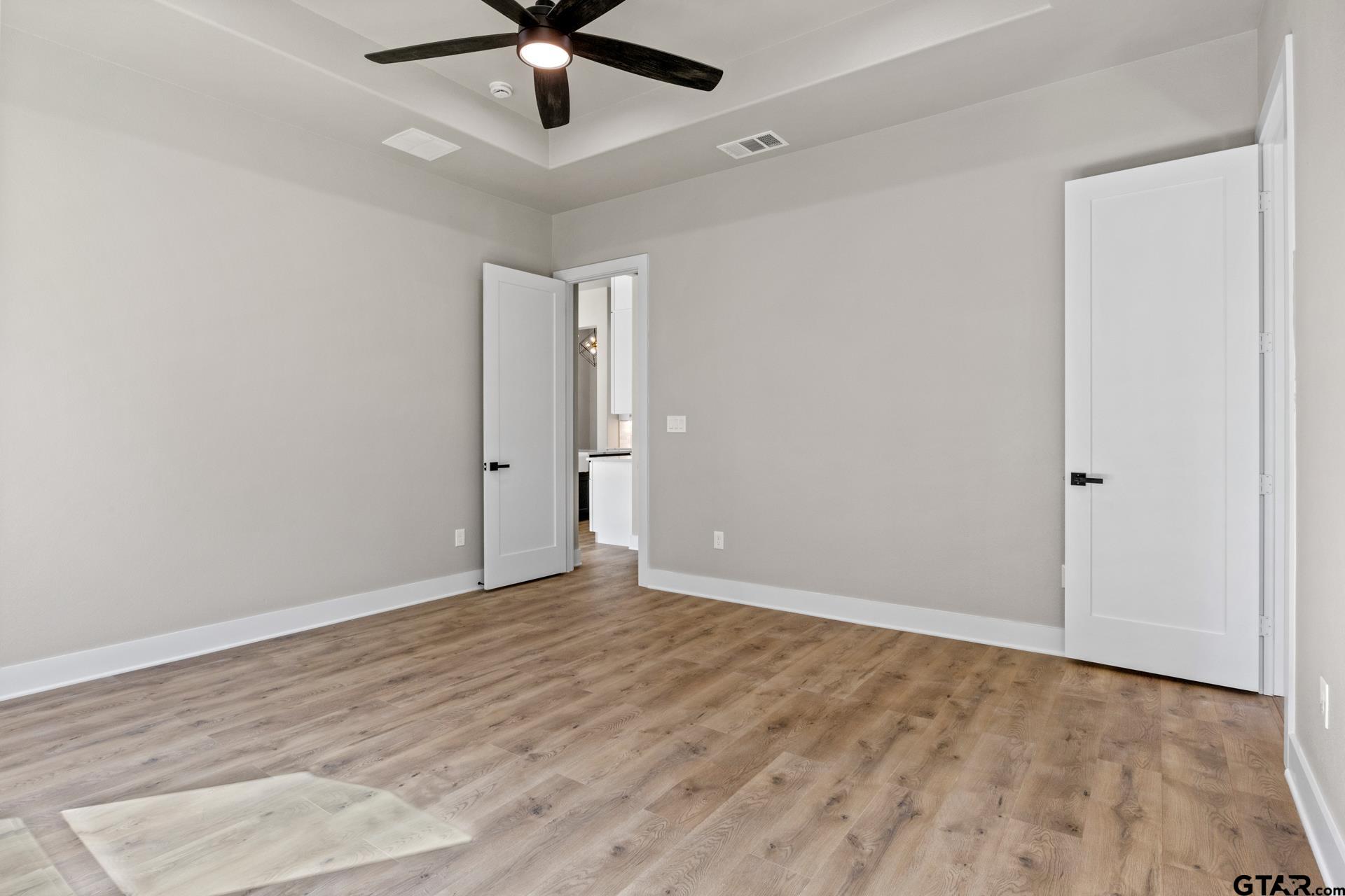 2732 Stone Hedge