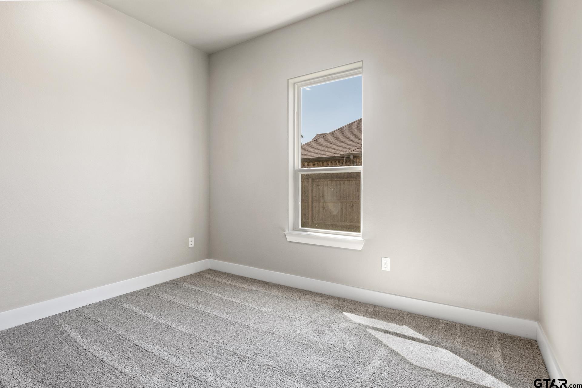 2732 Stone Hedge