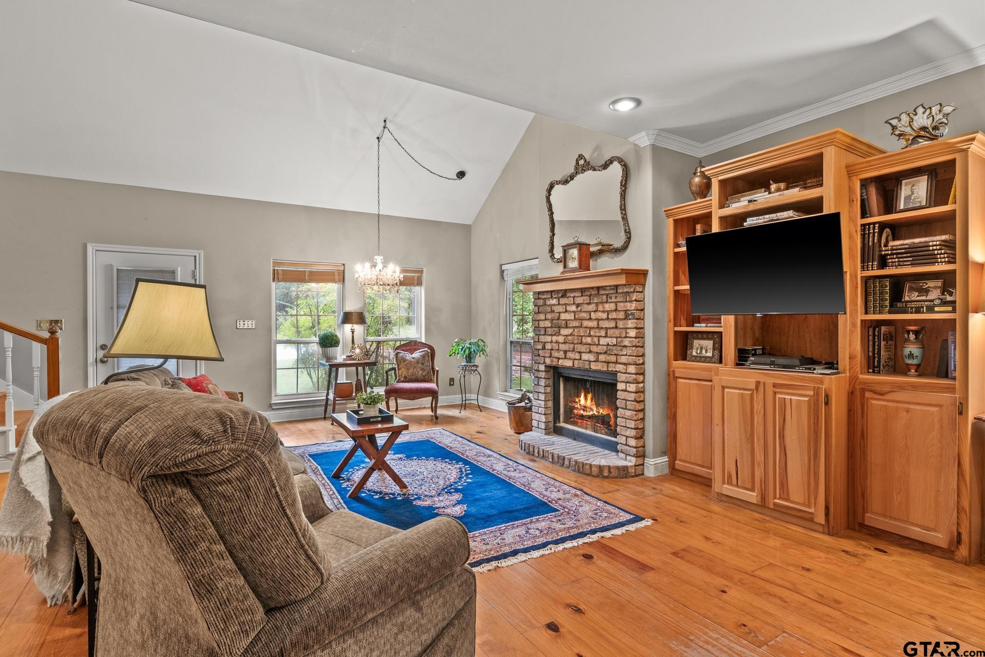 100 Private Road 4303