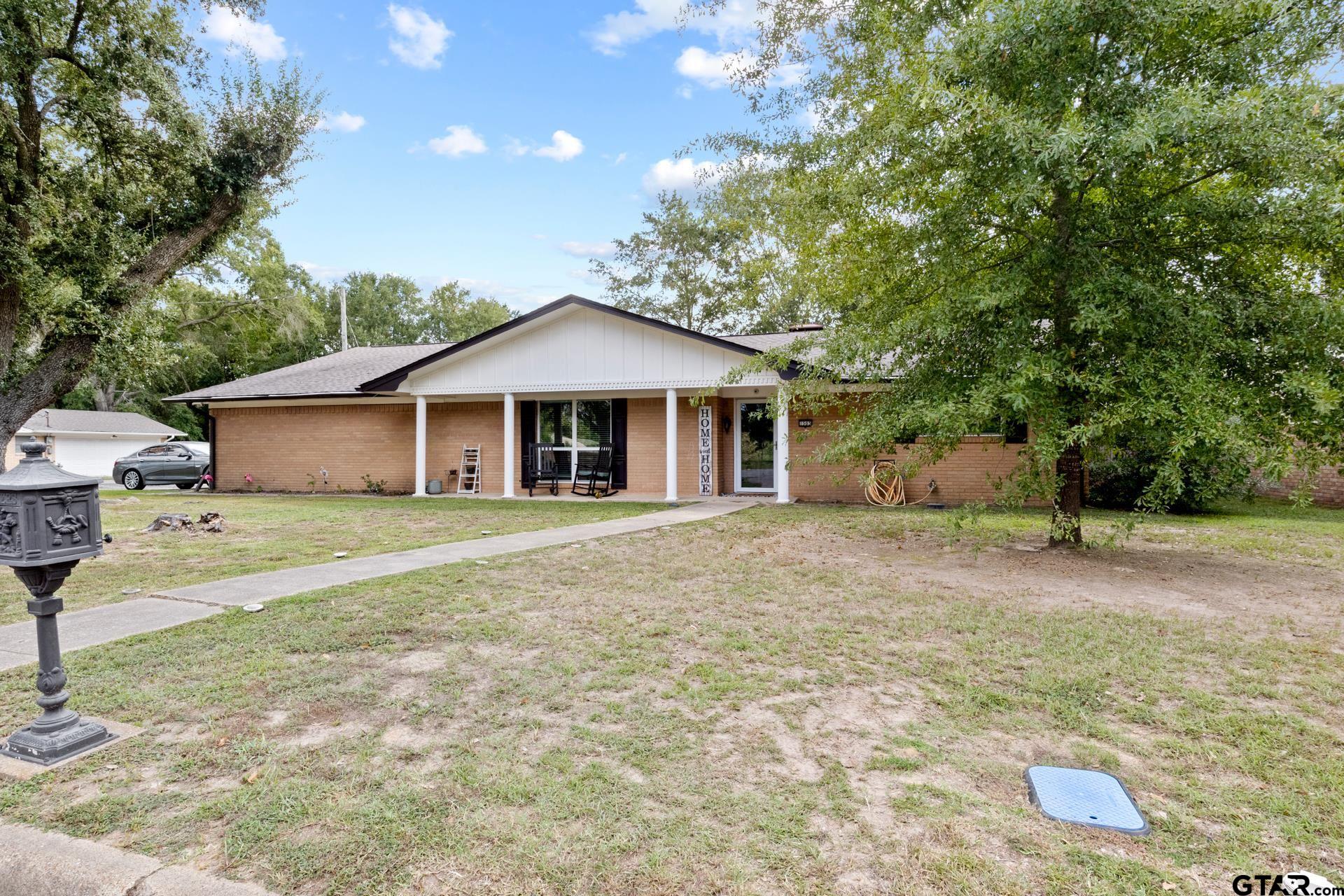 1503 Williams Ave