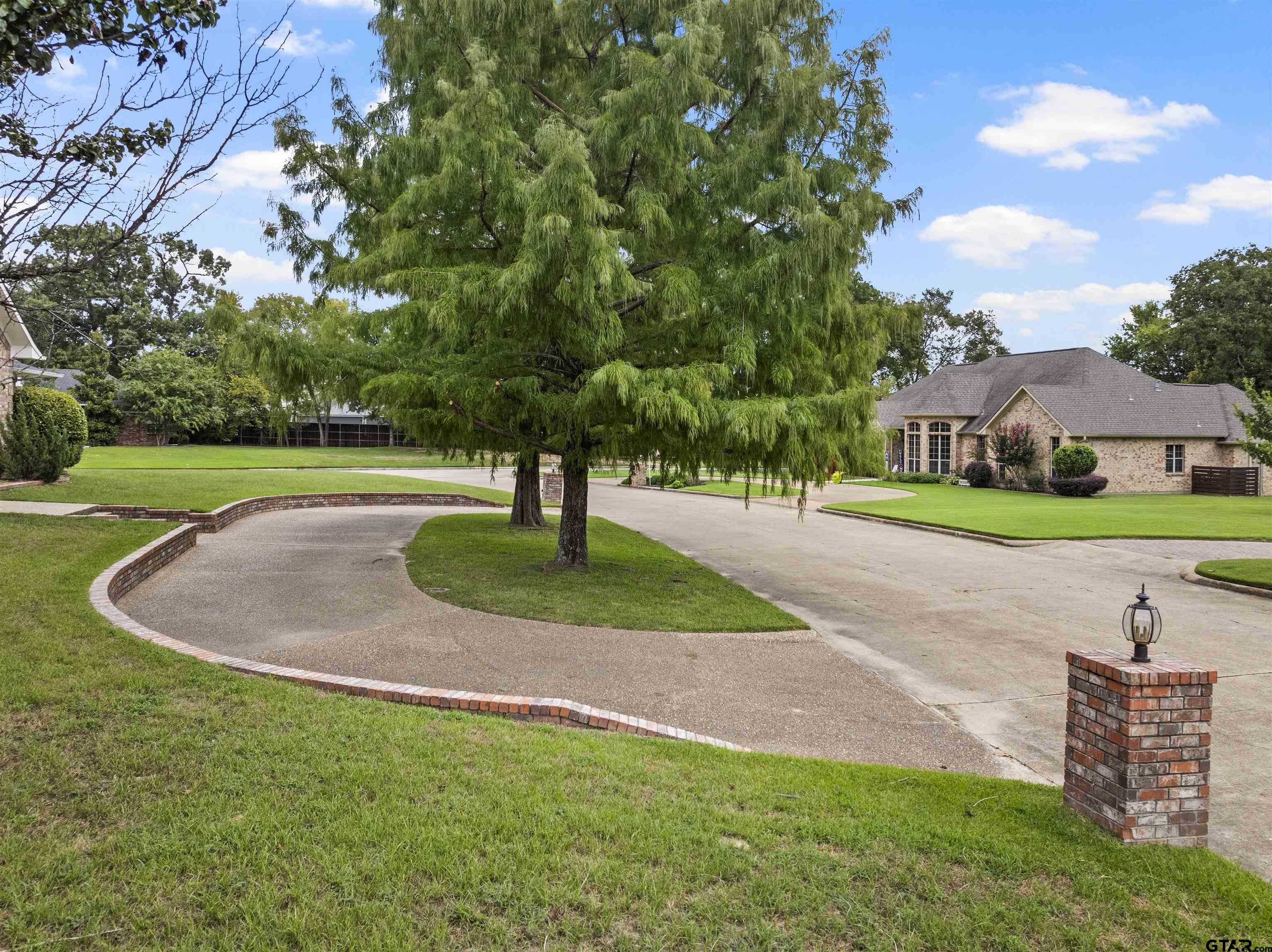 100 Turnberry Circle