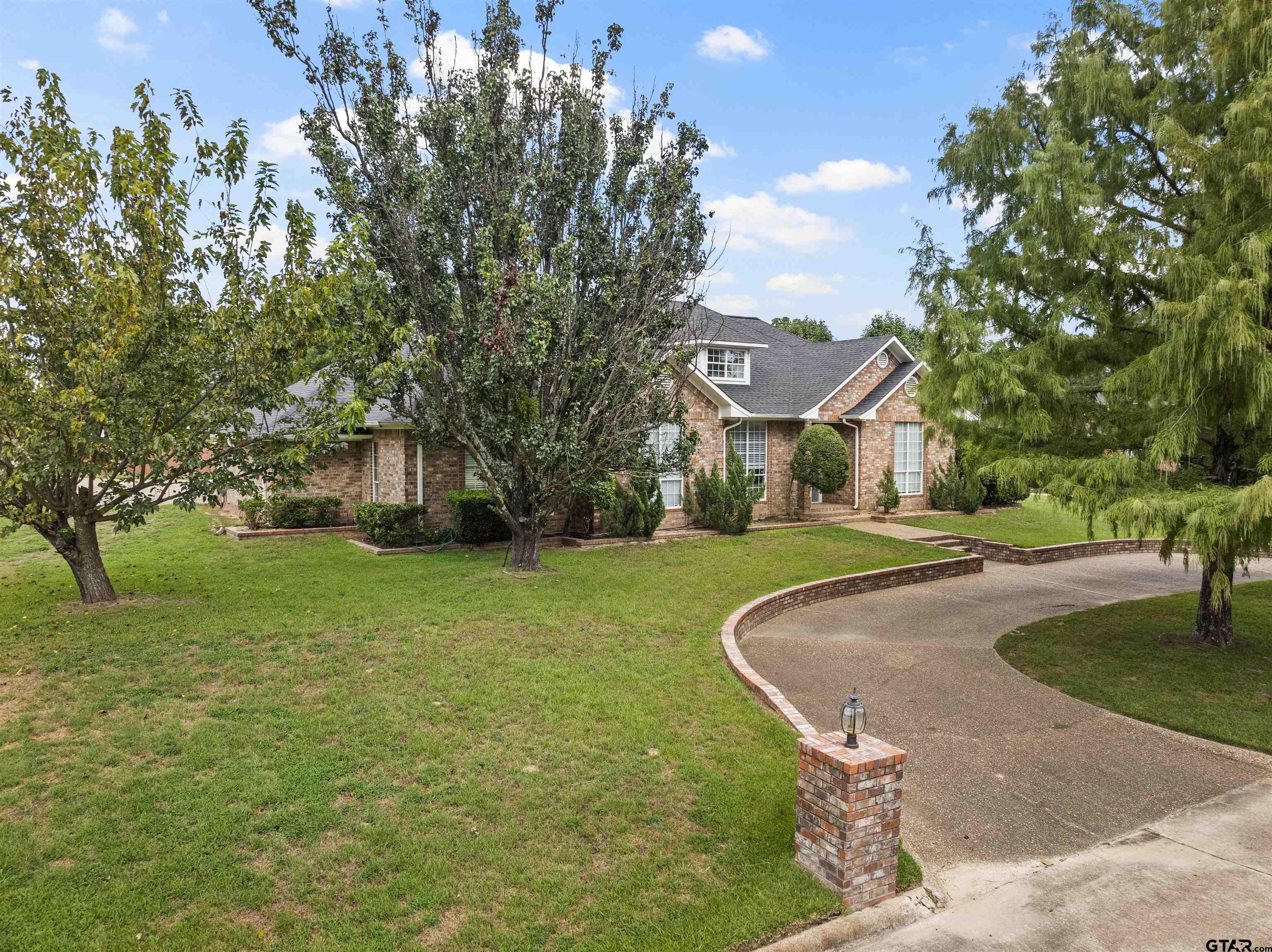 100 Turnberry Circle
