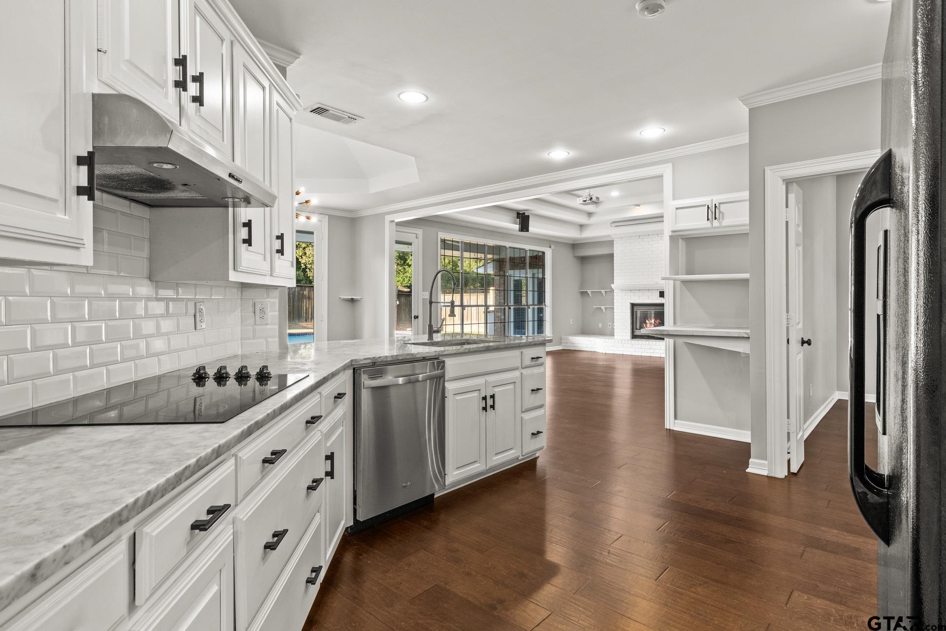100 Turnberry Circle
