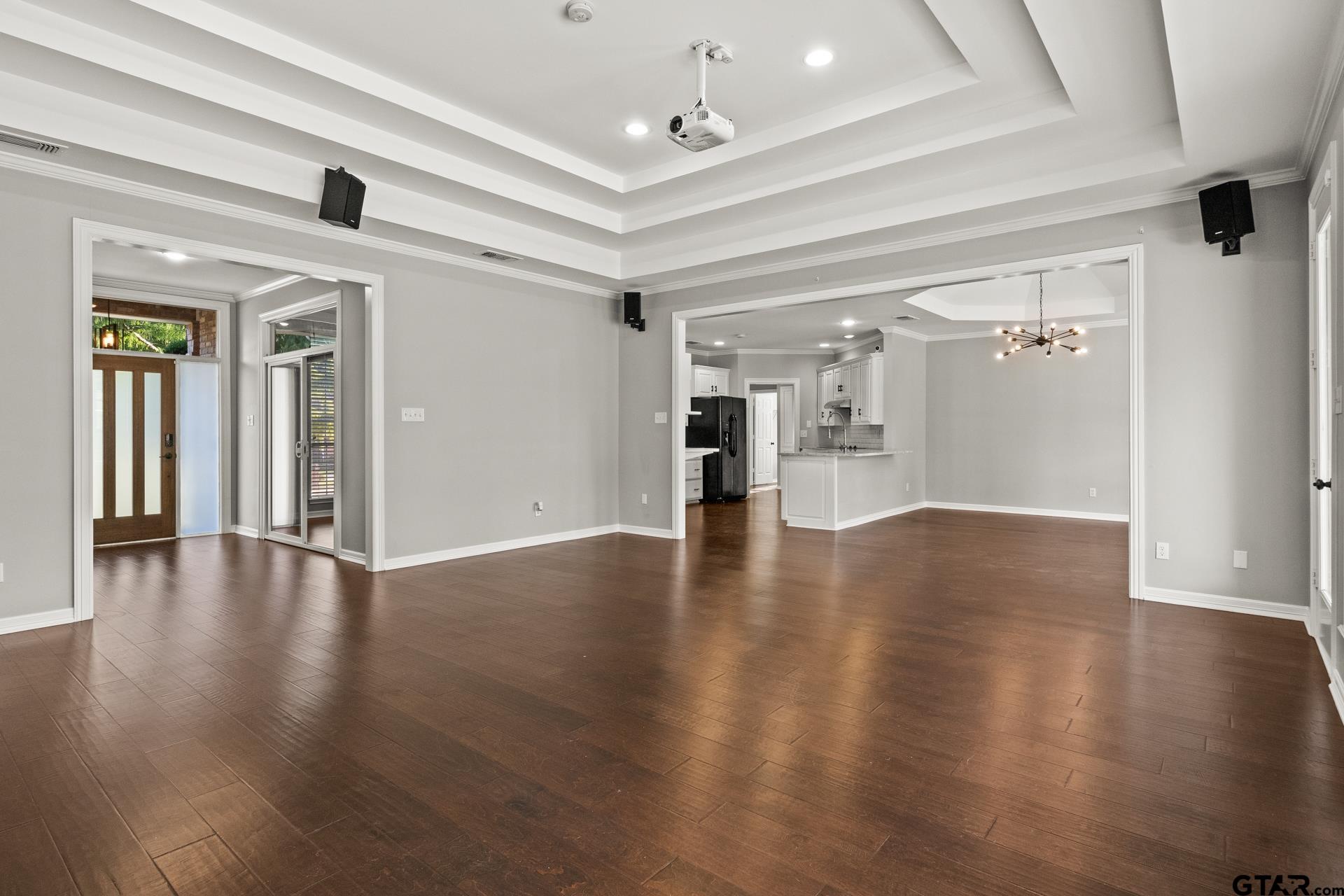 100 Turnberry Circle