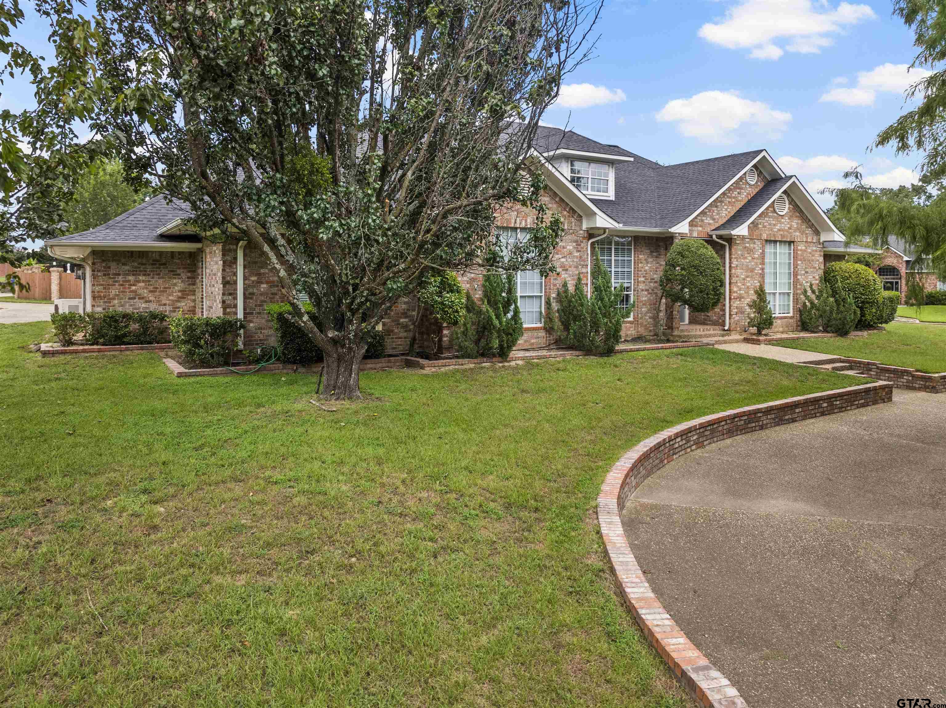 100 Turnberry Circle