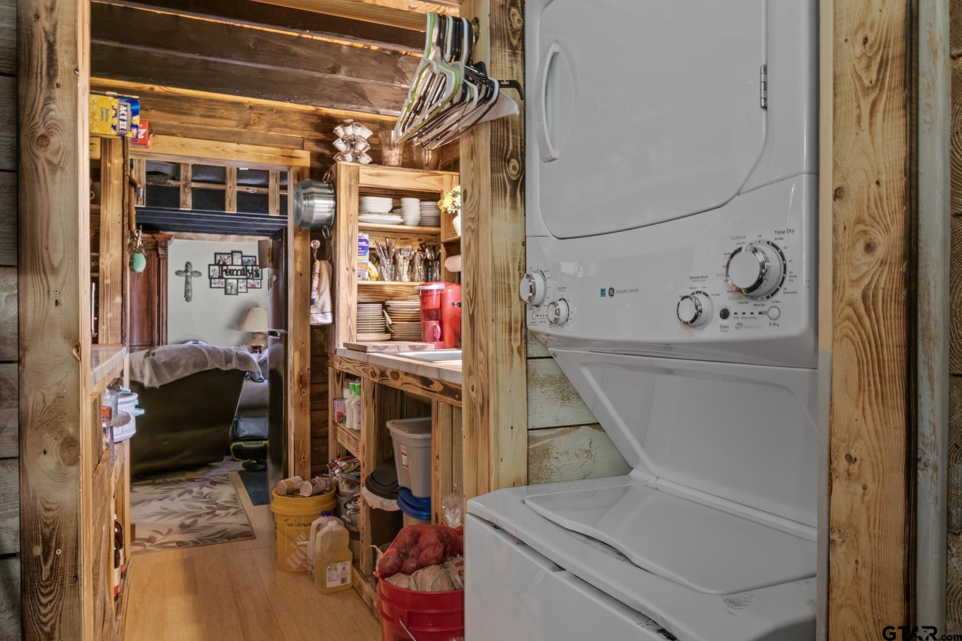 61 Private Road 52436