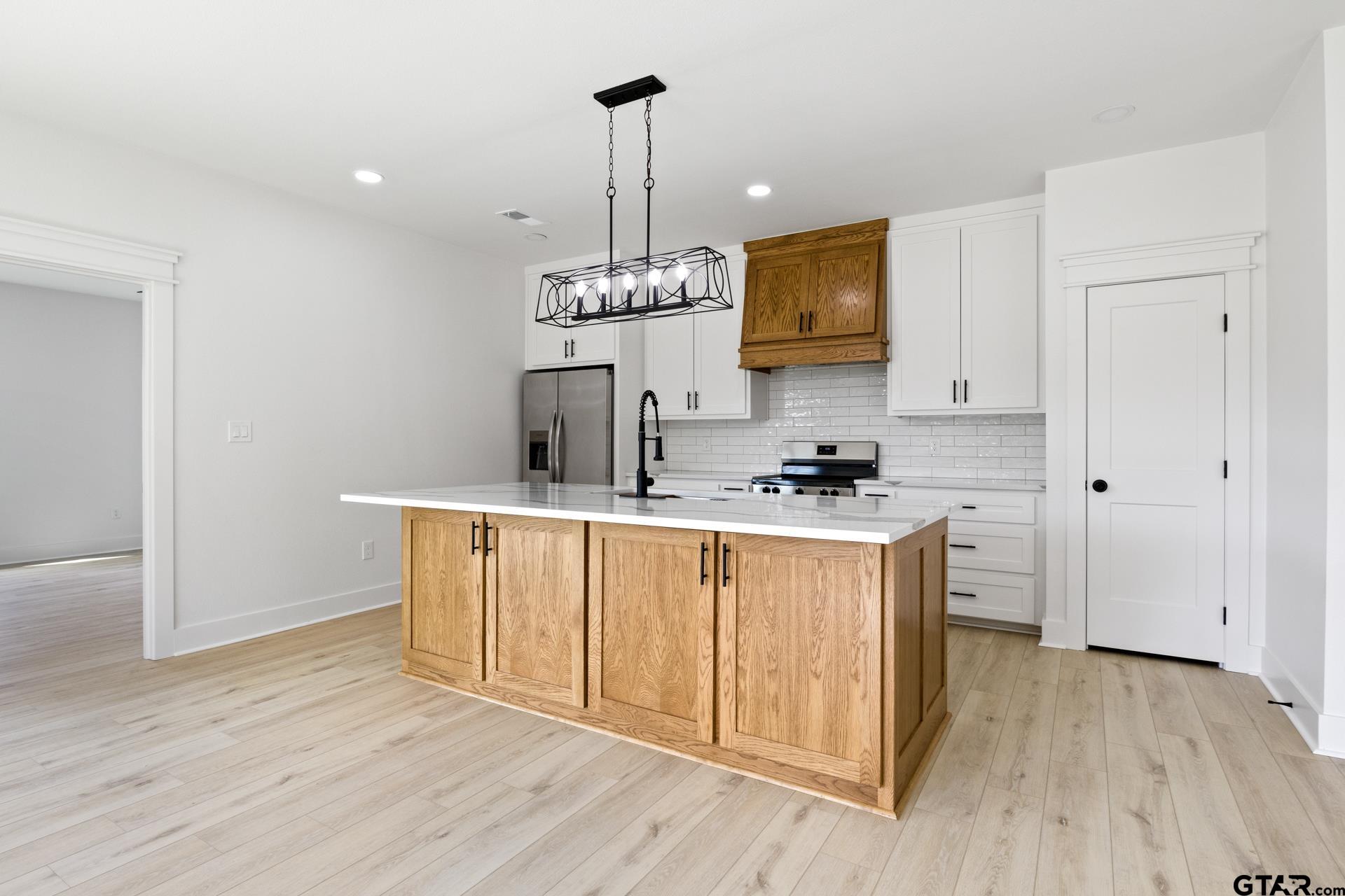 2408 Matthew Drive