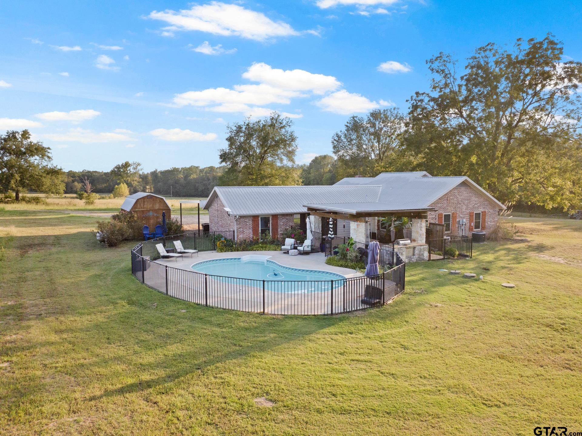 1663 County Road 1405
