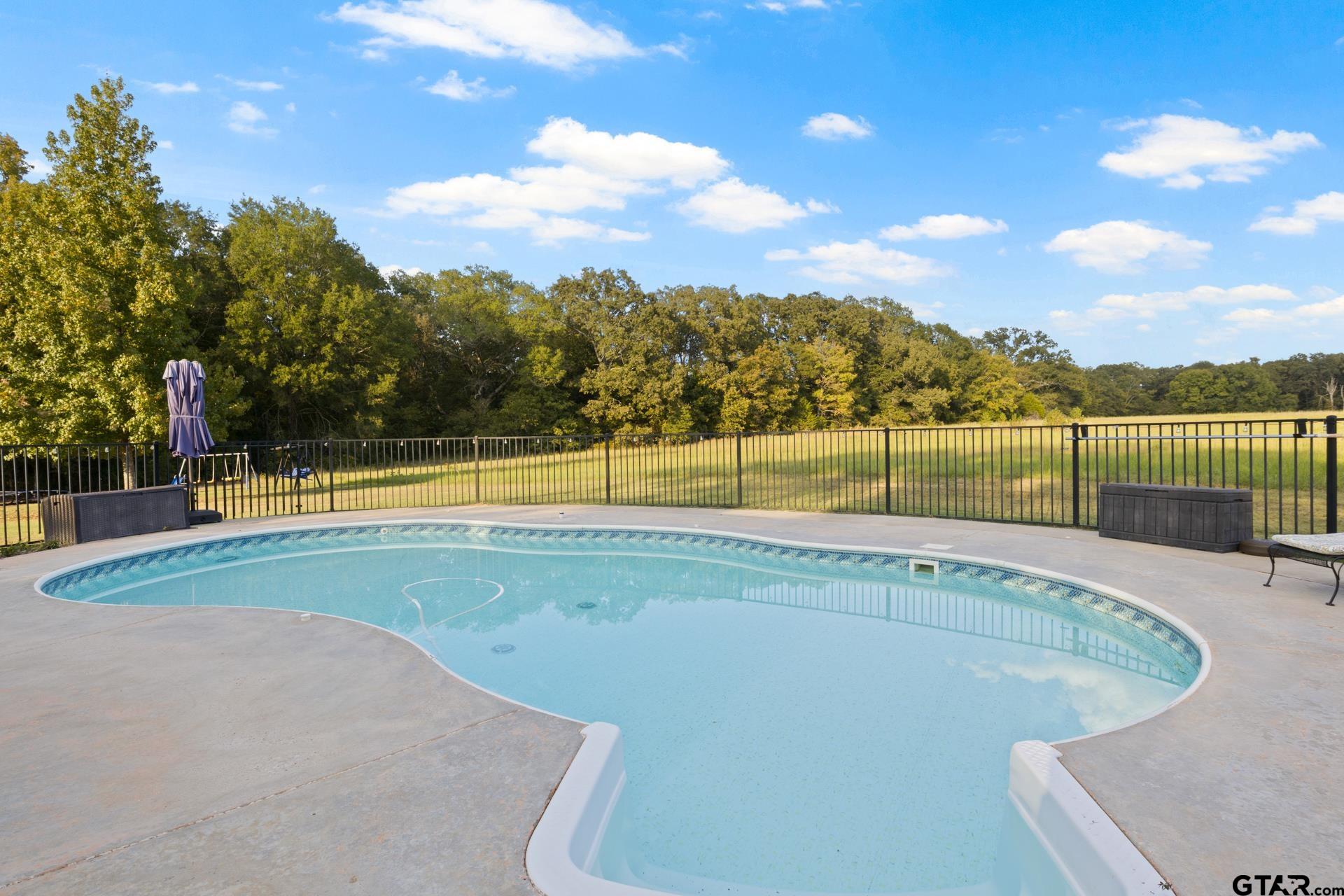 1663 County Road 1405