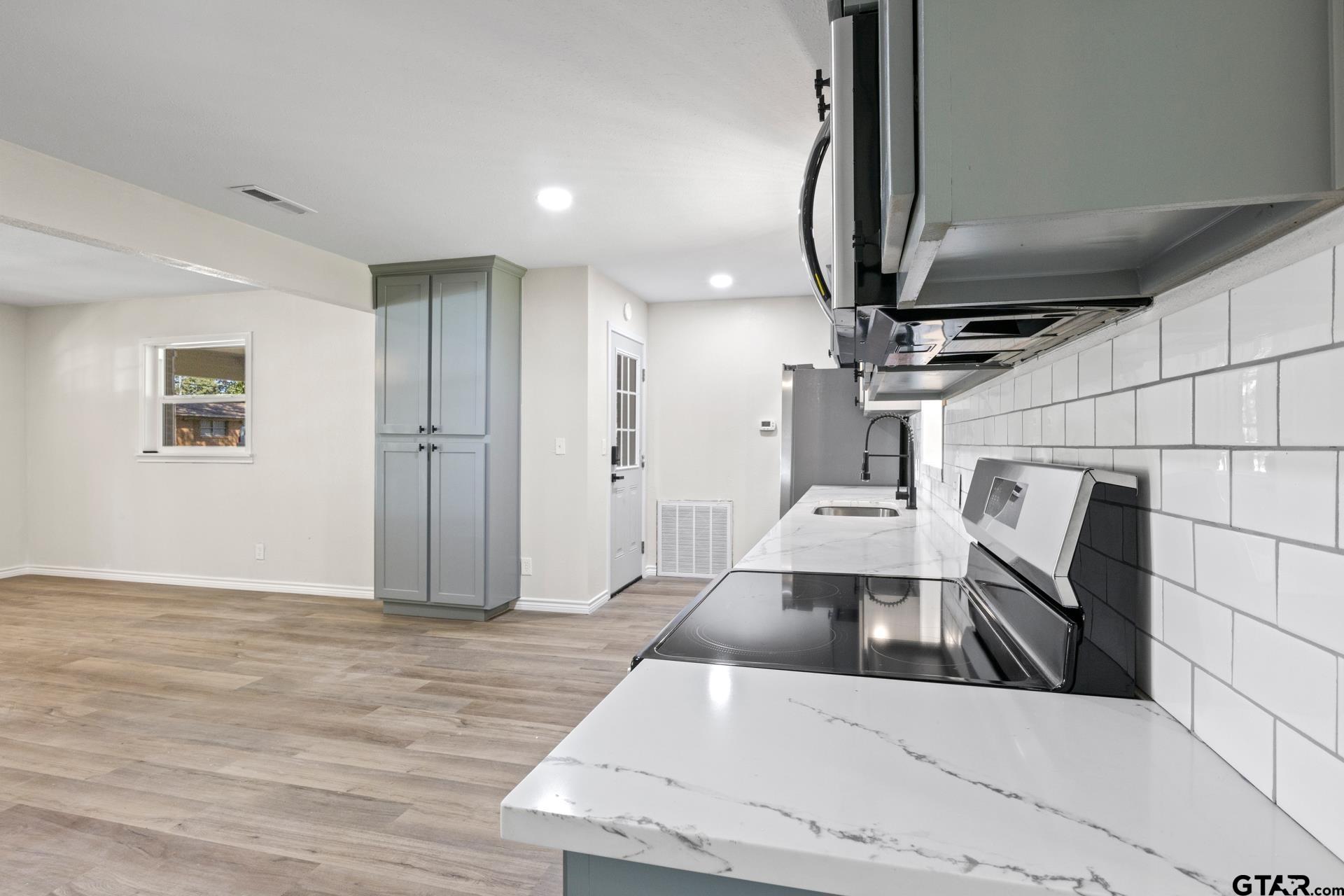 312 Willow