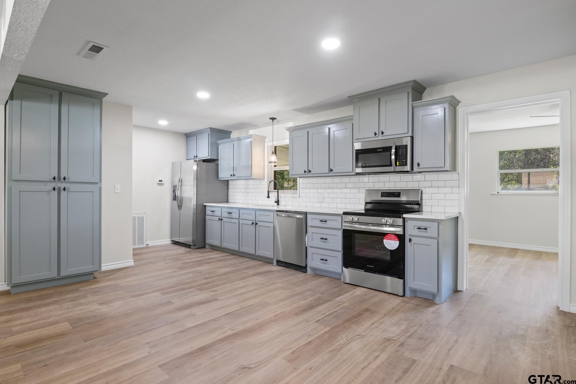 312 Willow