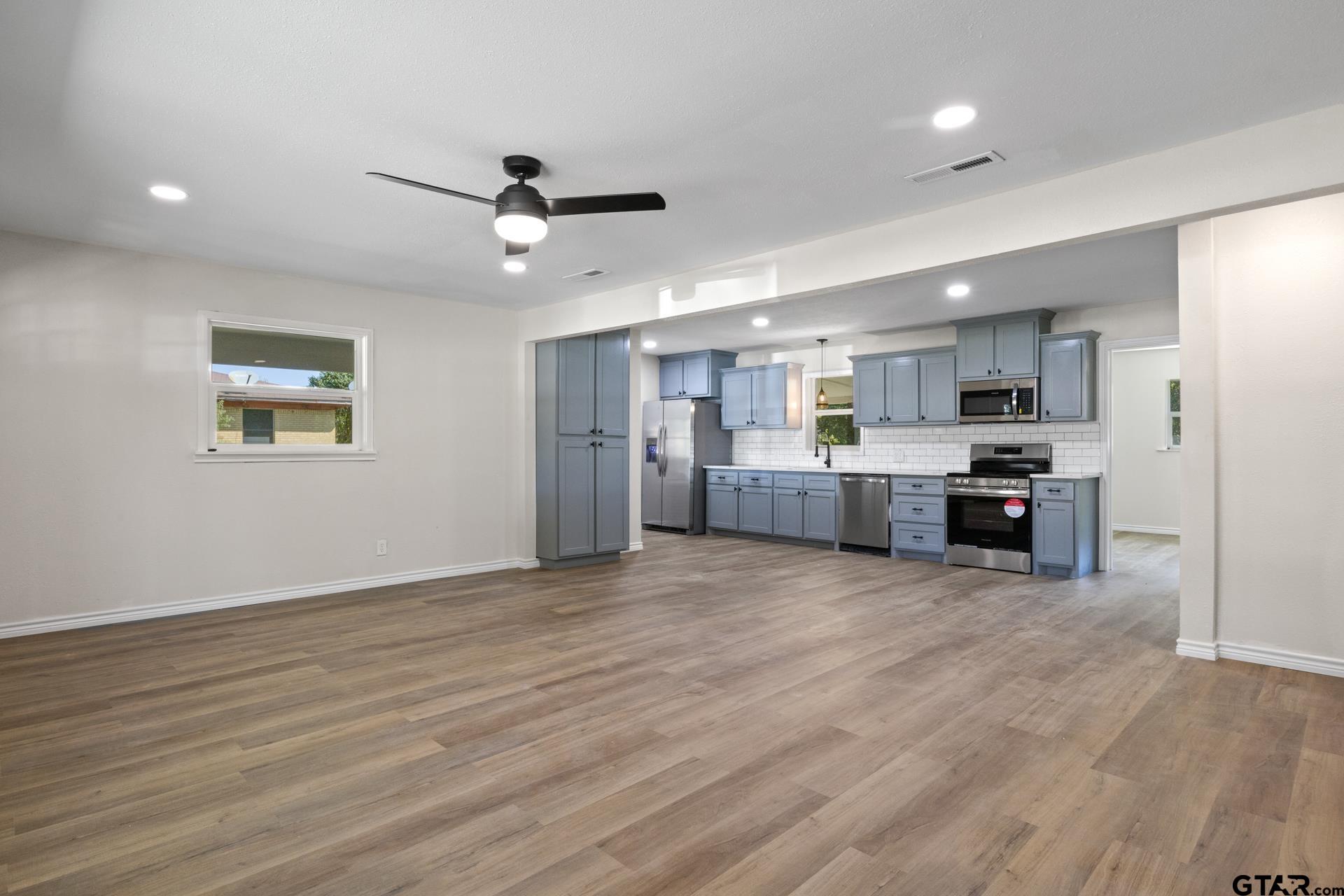 312 Willow