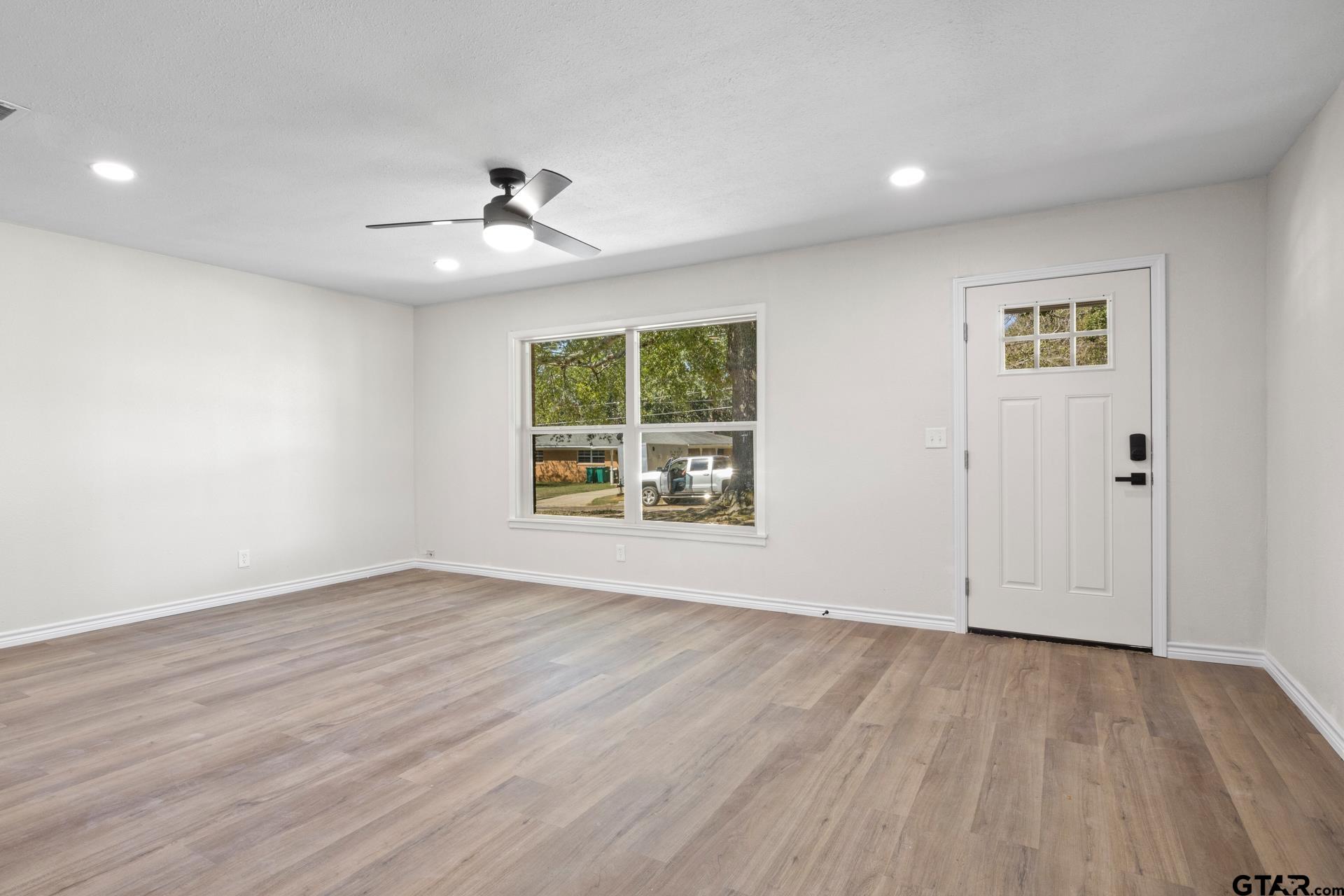 312 Willow