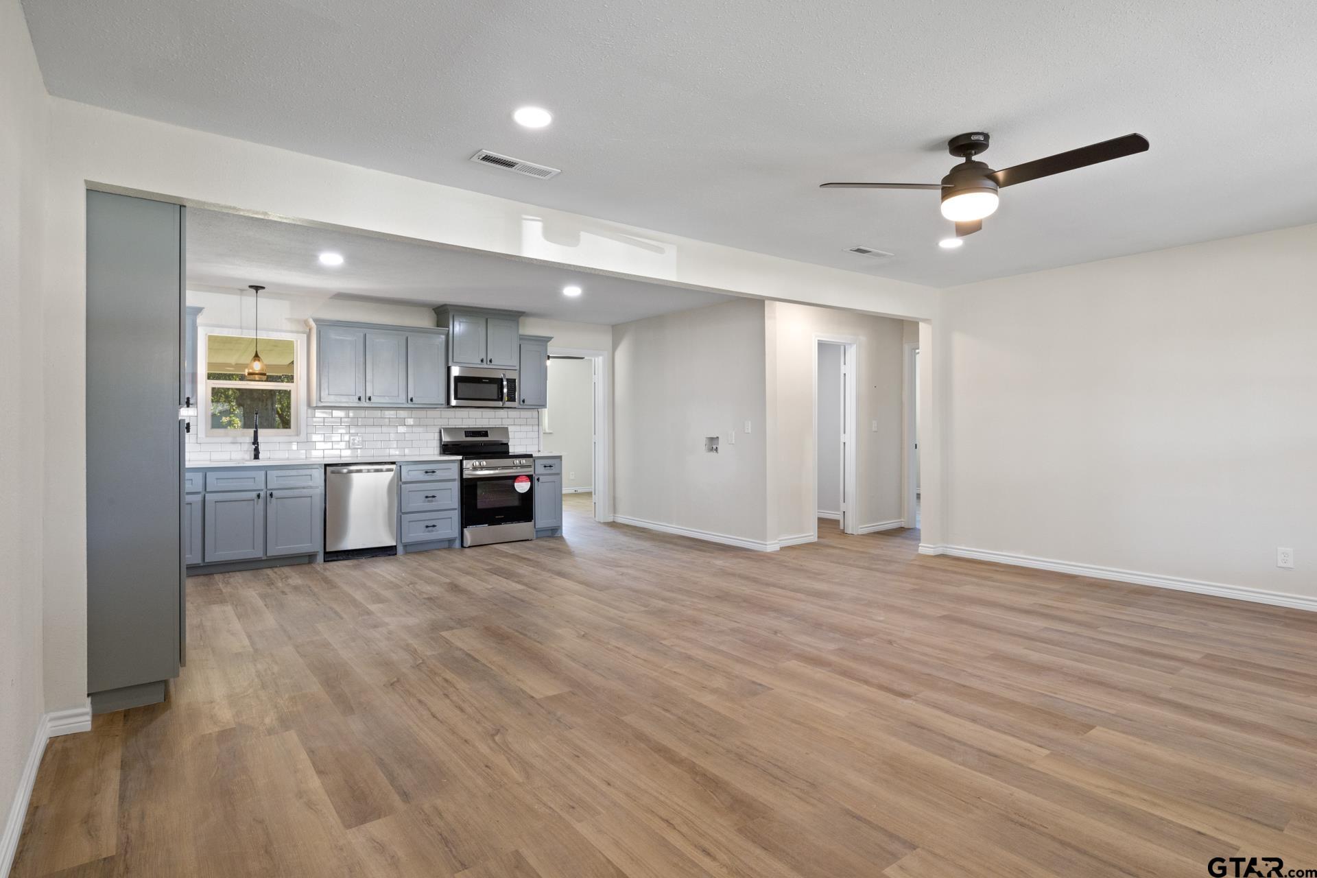 312 Willow