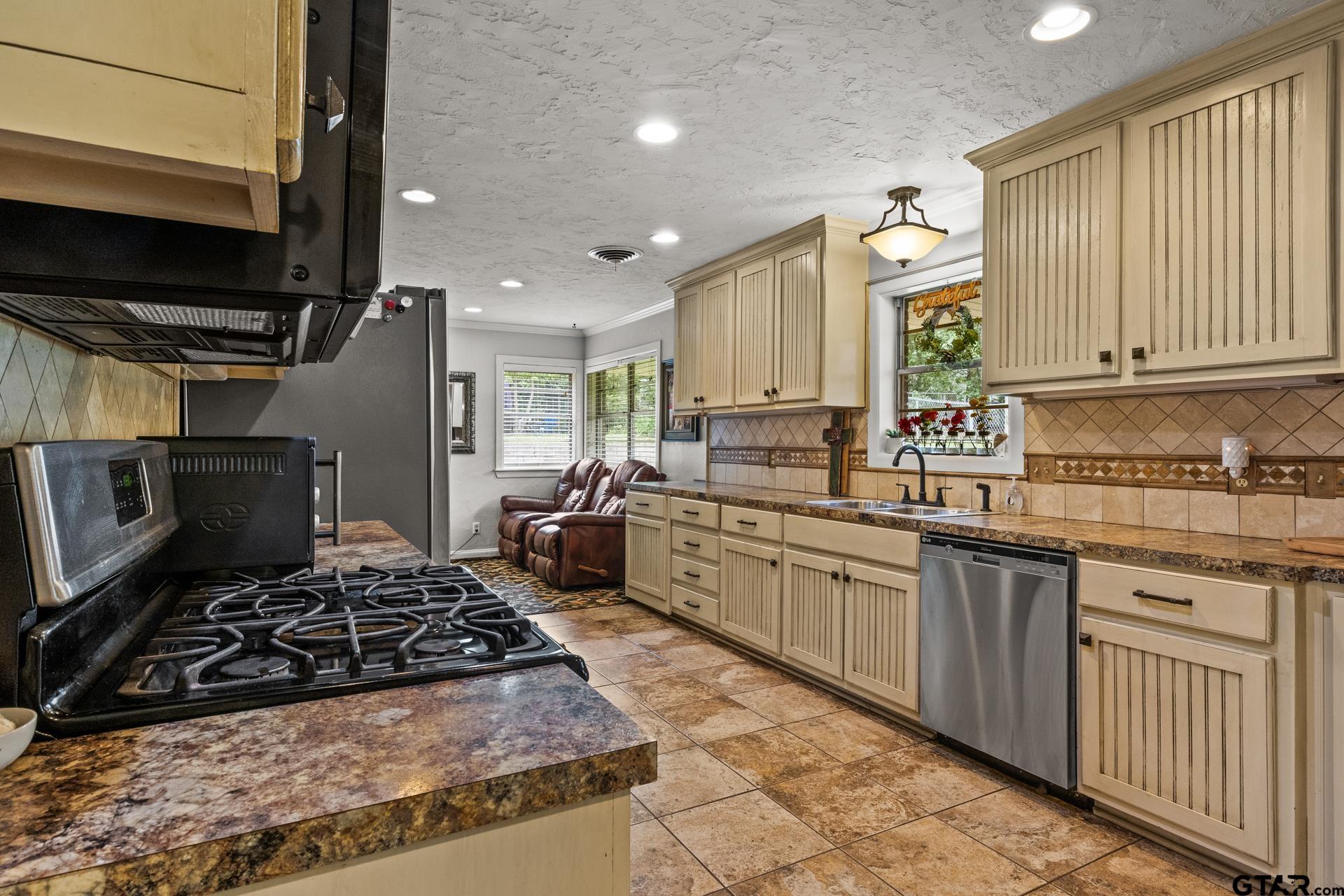306 Dellwood Drive