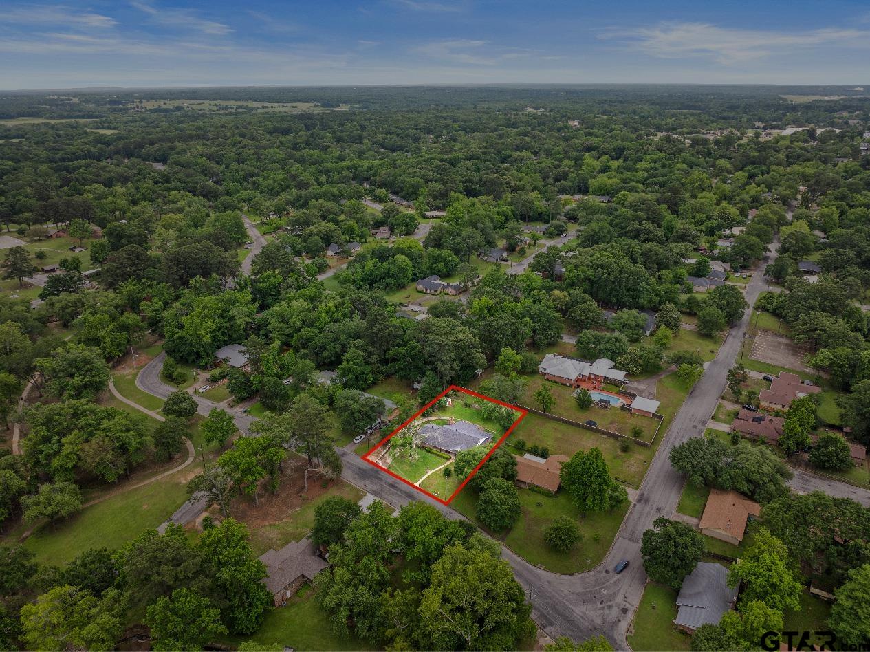 306 Dellwood Drive