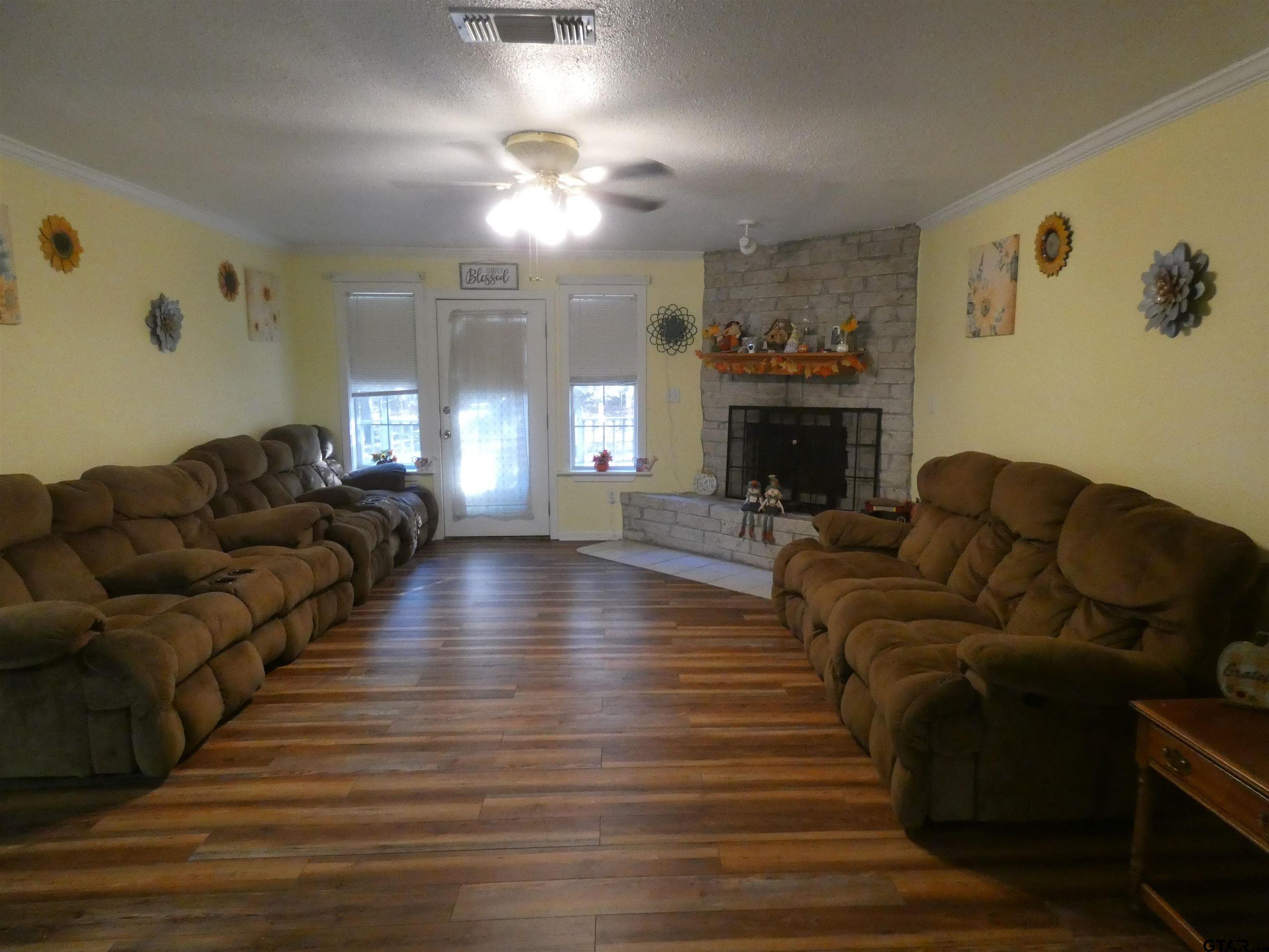 1637 CR 1362