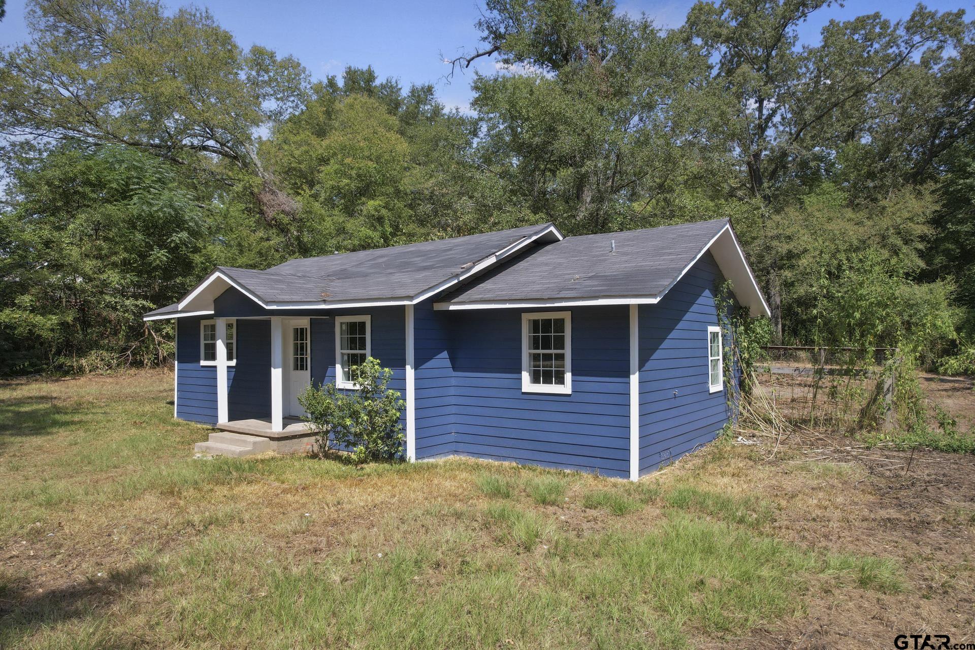 3826 W Highway 11