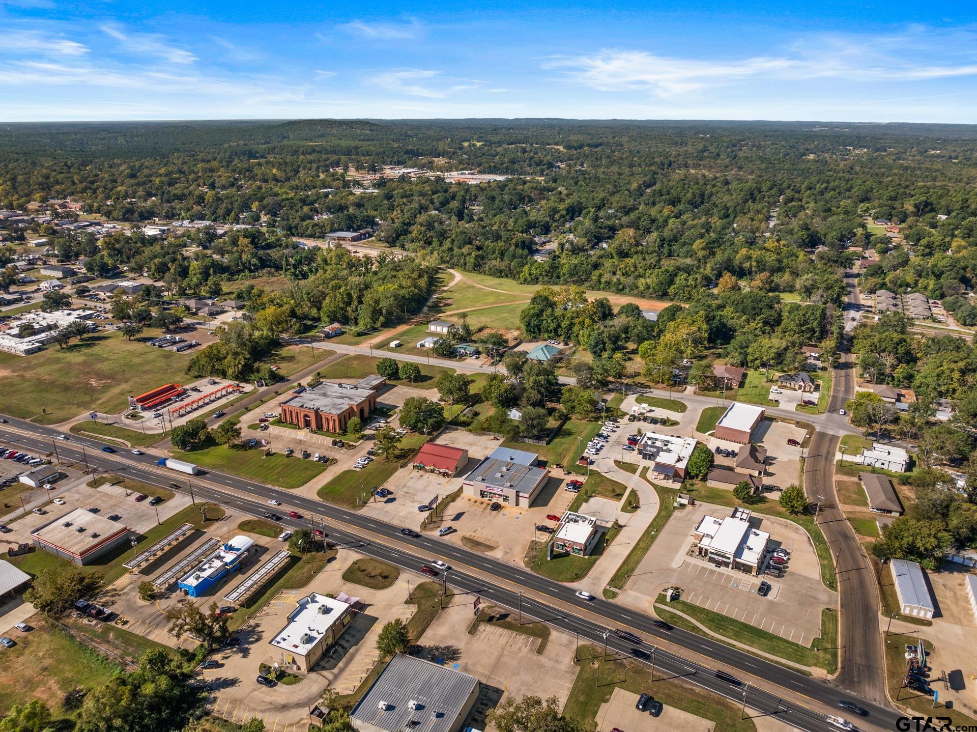 717 N US Hwy 271