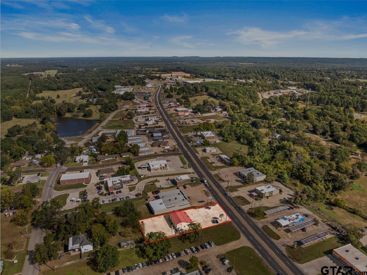 717 N US Hwy 271