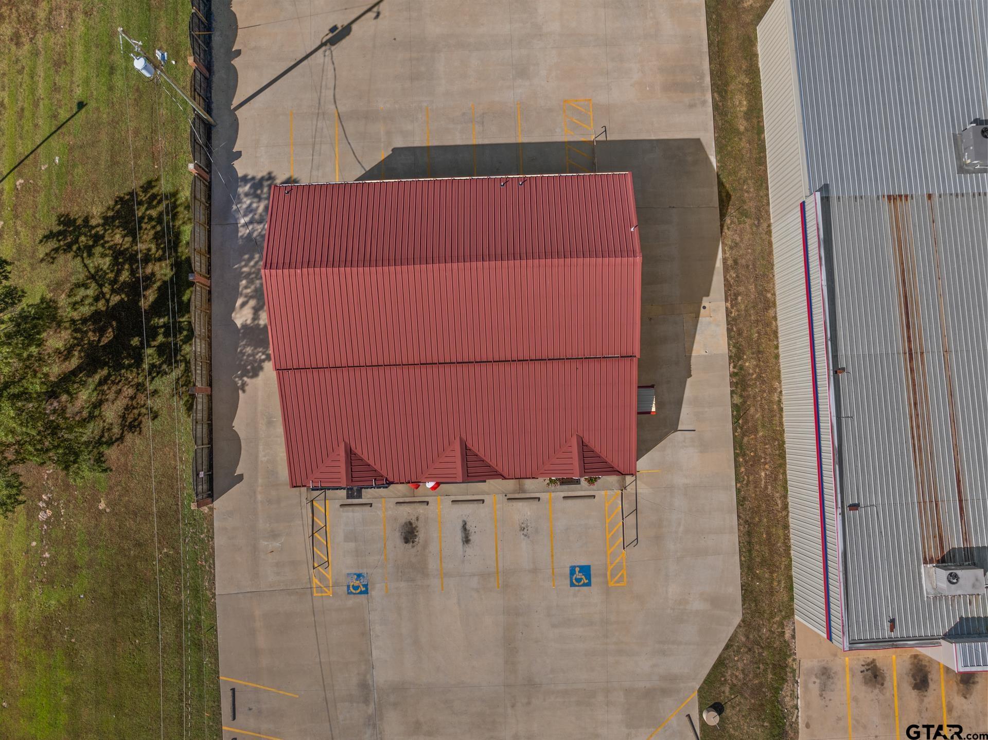 717 N US Hwy 271